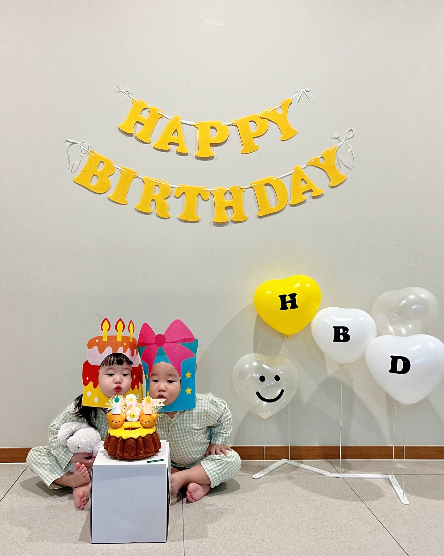 D+744

윤이 담이 두 돌 기념 ❤️
윤이네 담이네 결혼기념일 기념 여행 💙

기억에 남는건 새벽 3시에 들리는 설거지 소리