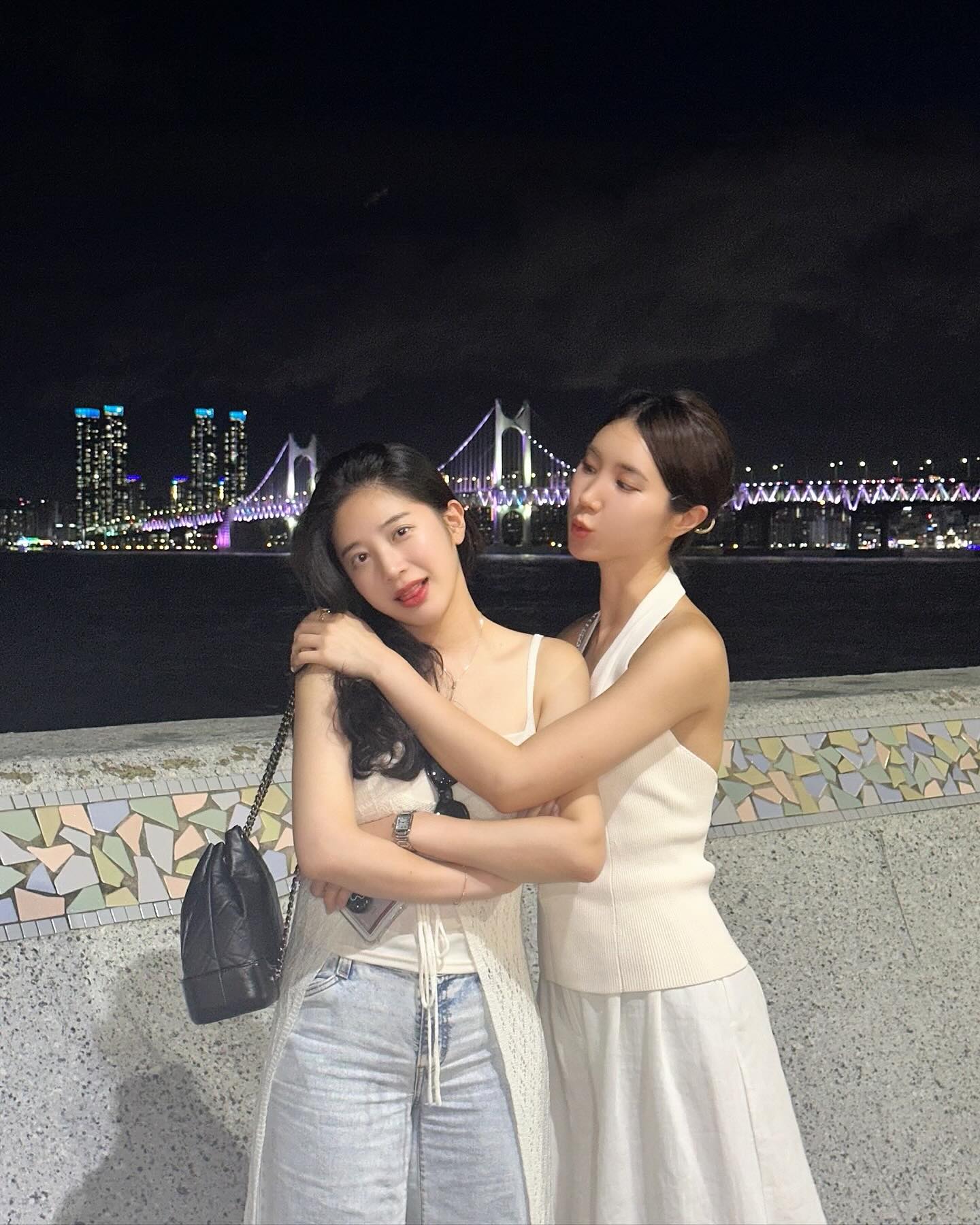 처음으로 다같이 떠난 부산여행 🌊
너무 행복했다..🥹