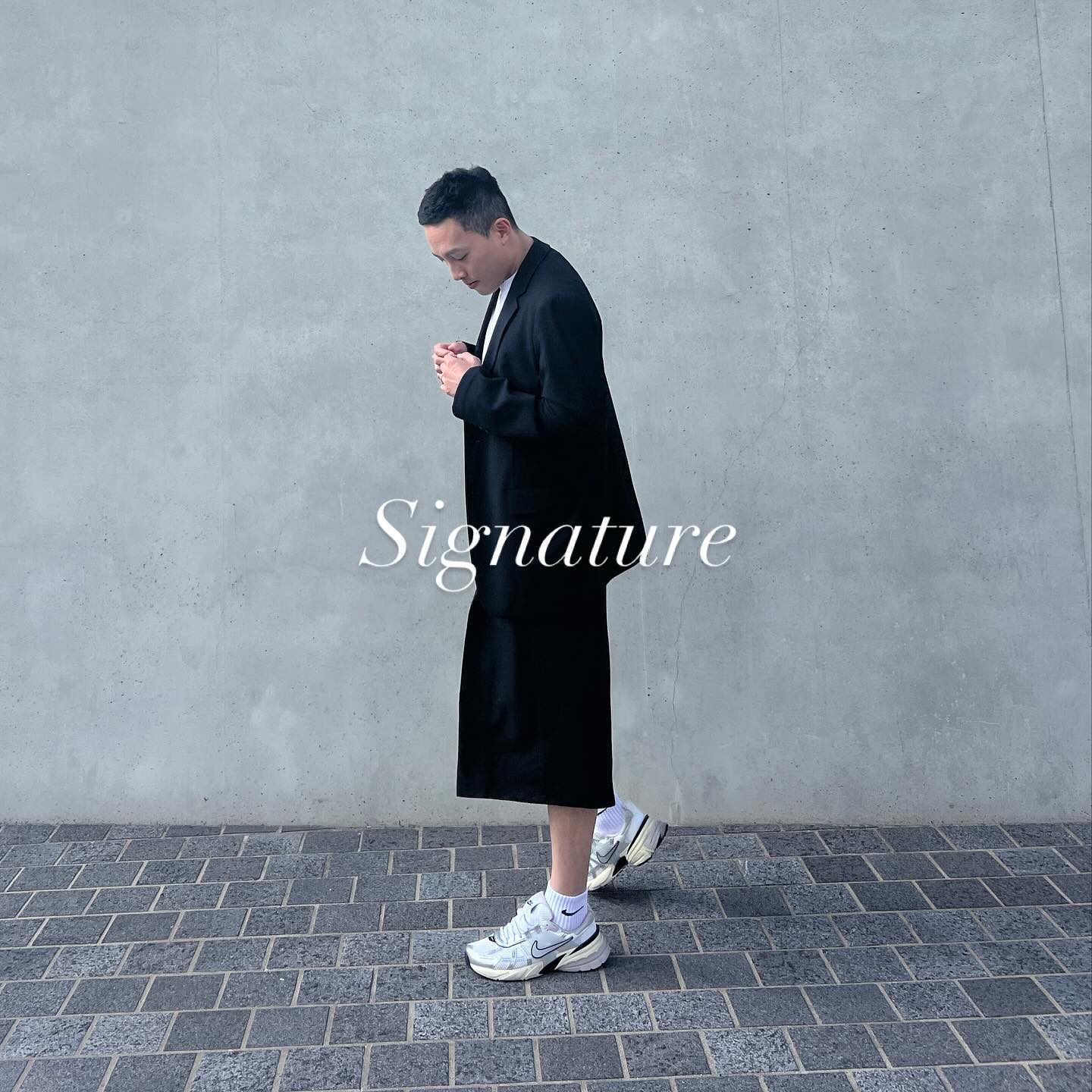 #협찬 signature__official 

signature__official 에서 보내주신
슈퍼 와이드 버뮤다 팬츠[블랙]을 입고
여름 초입을 너무 시원하게 보내고 있습니다.
 와이드한 핏감, 시원함으로 두배로 매력있는
 버뮤다 팬츠에요👍👍👍 

일단 주말내내 요팬츠만 입고다니게 되네요☺️
심플하고 와이드한 버뮤다 팬츠 찾는분 추천갑니다

Outer : solidhomme 
Top : humanmade 
Short : signature__official 
Shoes : nike