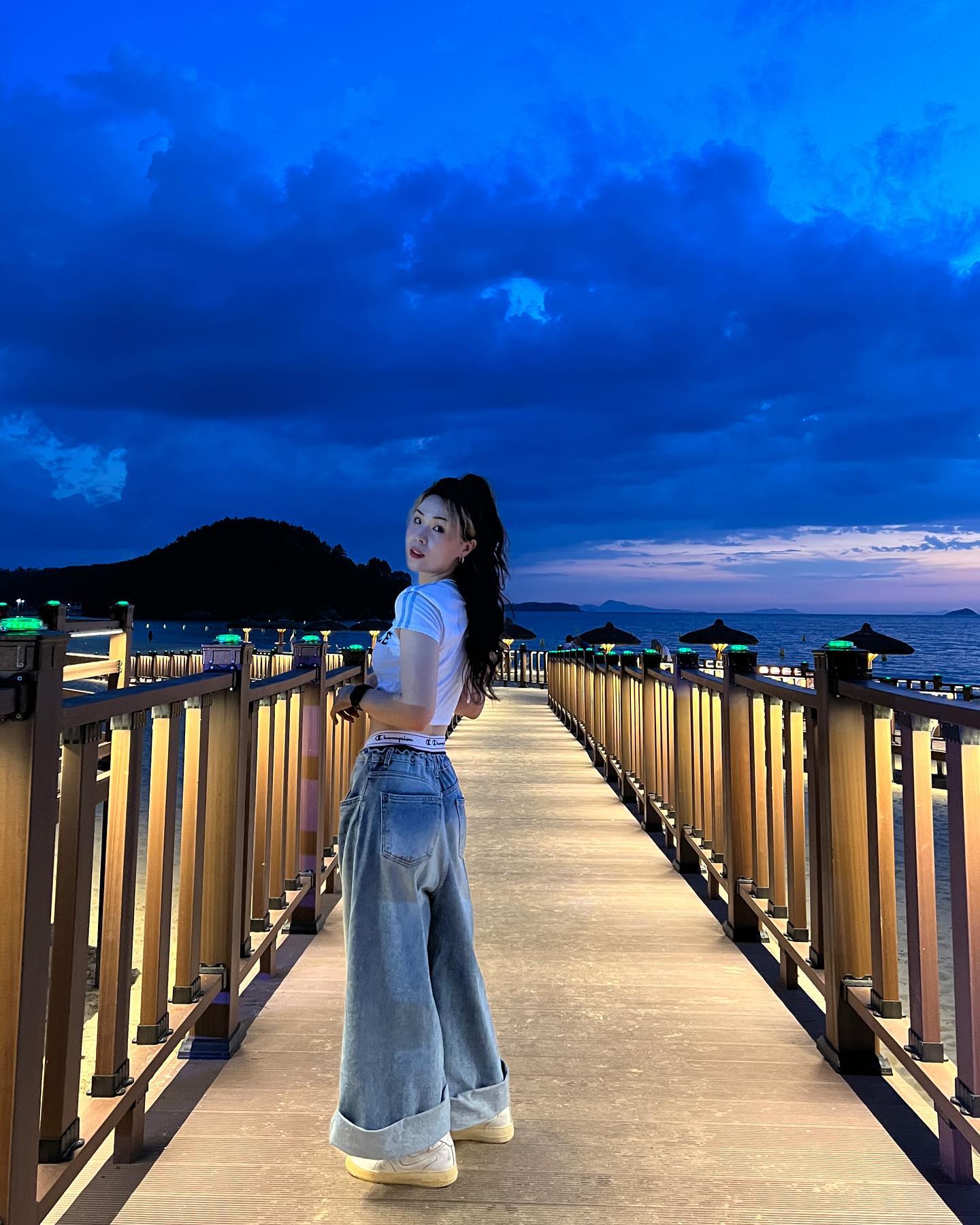 아이구 공연은 여름에 하고 업로드는 가을에🫨💙
-
#zaranara