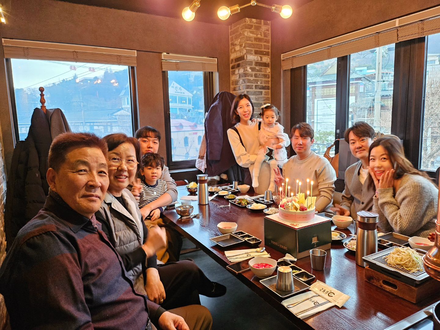 아빠 생일기념 가족사진🌷
2024년도 우리모두 건강하고 행복하쟈❣️

#우리가족 #사랑해❤️