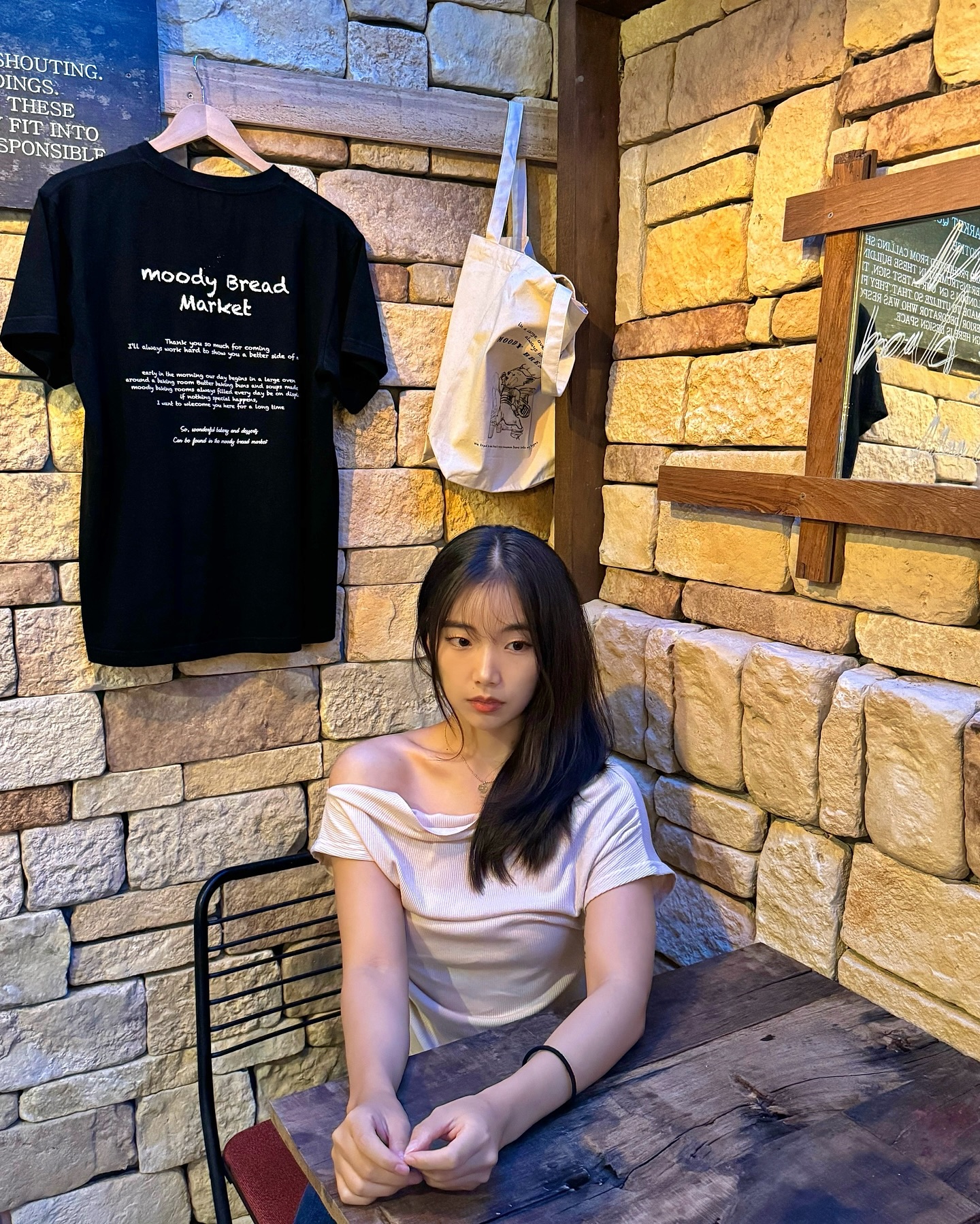 ⠀
😶