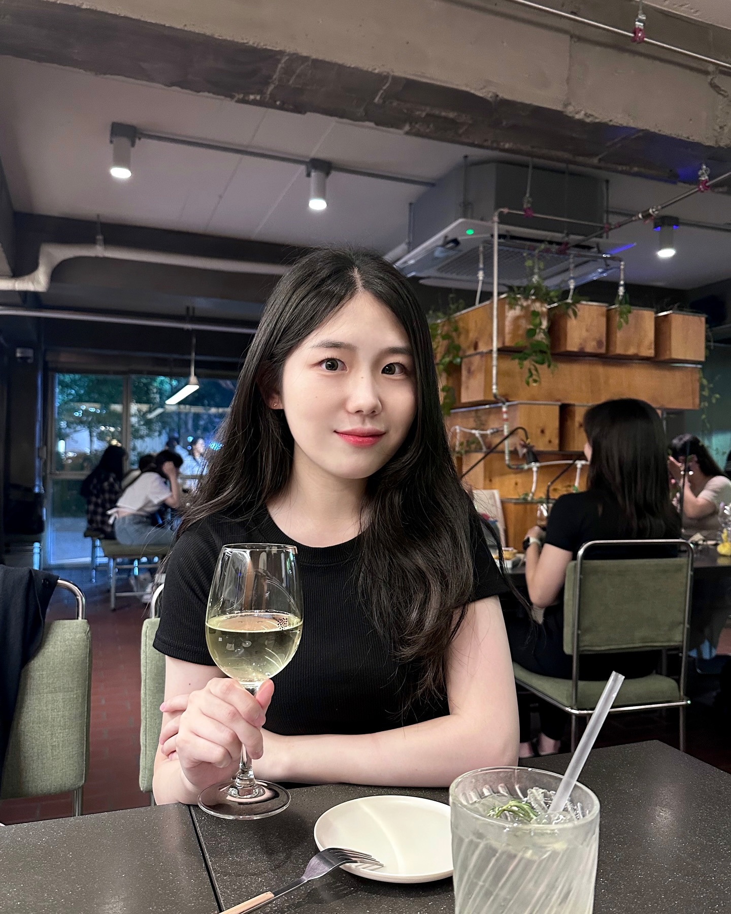 #협찬
천호역 뷰티다온✨
속눈썹 펌.연장, 바디 왁싱이 가능한 뷰티샵입니다!
📍천호역 7️⃣번 출구
속눈썹 펌을 하고 왔습니다 ♡゛
주기적으로 펌을 받는 편인데, 확실히 펌을 받으면 뷰러를 안 해도 되서 넘 편하더라구요,,👍🏻
컬링이 자연스럽고, 유지력이 좋아서 평소에도 자주 시술을 받던 곳입니다🫶🏻
눈시림 없이 편하게 시술해 주셔서 좋고, 원장님께서 엄청 꼼꼼하고 친절하셔서 완전 추천합니다!
매달 이벤트 진행중이며, 네이버 예약 후 첫 방문 시 할인 쿠폰을 받을 수 있으니 참고하시면 좋을 거 같아요🍀

-
#천호속눈썹 #천호속눈썹연장 #천호속눈썹펌 #강동속눈썹 #천호왁싱 #천호브라질리언 #뷰티다온 #천호역속눈썹 #천호역속눈썹펌 #천호역왁싱