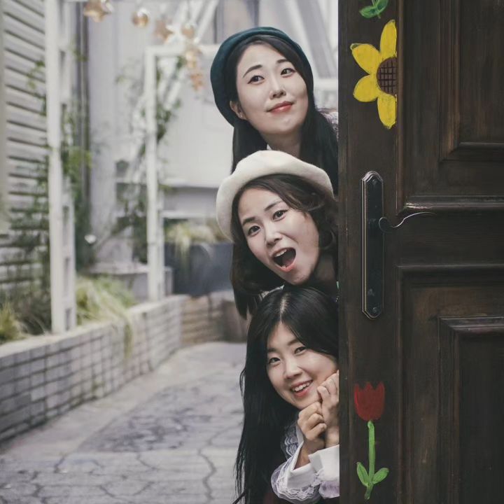 #첫줄안녕👋 

💜

#성남동1970 #성남동로컬투어 #시계탑사거리 #성남동로컬여행 #성남동문화의거리 #양복점거리 #모모양복점 #성남동역사문화투어
#울산로컬카페 #울산로컬맛집 
#울산찻집차담 #울산궁중삼계탕