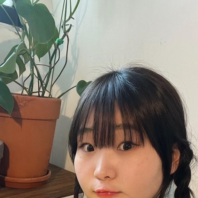 나 연 on Instagram: "#협찬 날씨가 오락가락하는 요즘인데요, 이럴땔수록 건강 잘 챙기기요ଘ(੭ˊᵕˋ)੭* ੈ‧₊˚🤍 저는 상큼한 레몬맛으로 하루 비타민 다 챙기는 중인데요🍋✨ 빈