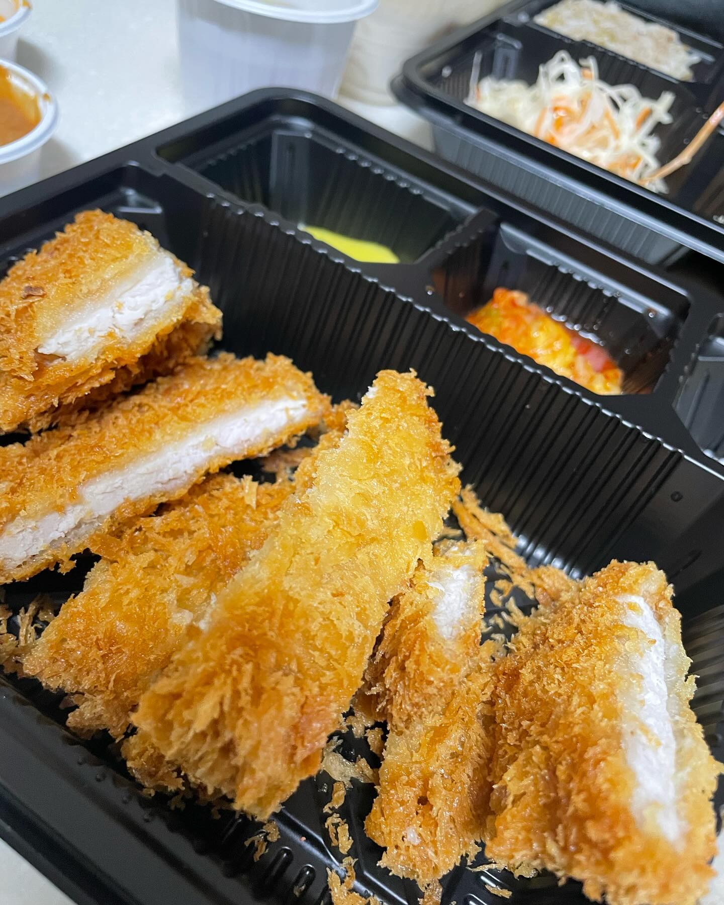 돈까스에 쫄면이지

#일상기록