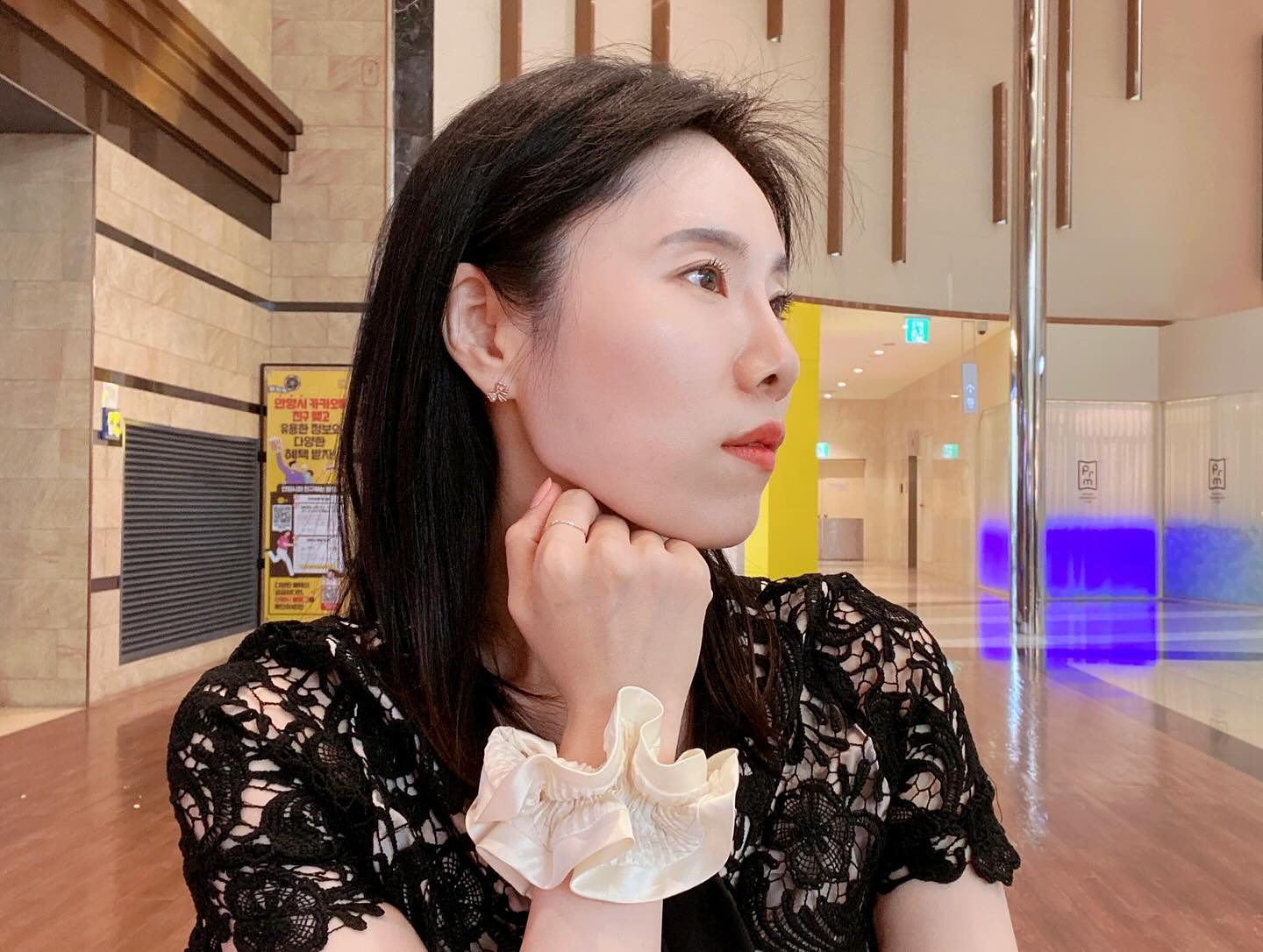 미코페 리본 귀걸이 & 실반지 & 스크런치
알러지 프리에 작지만 은은한 포인트로 예쁜 주얼리 
 
#미코페 #리본귀걸이 #925실반지 #헤어스크런치
