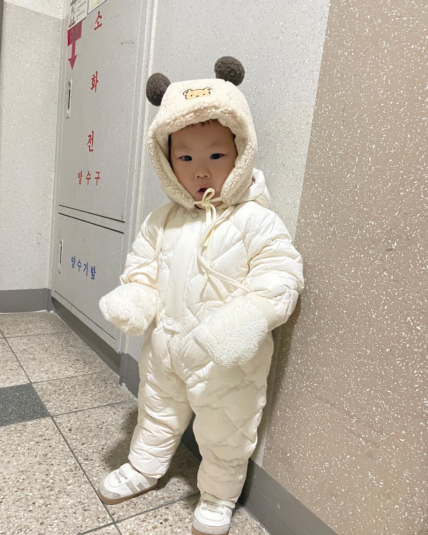 겨울곰 등장.!

#육아 #육아맘  #육아소통  #육아일상  #육아스타그램  #소통  #소통환영  #소통해요