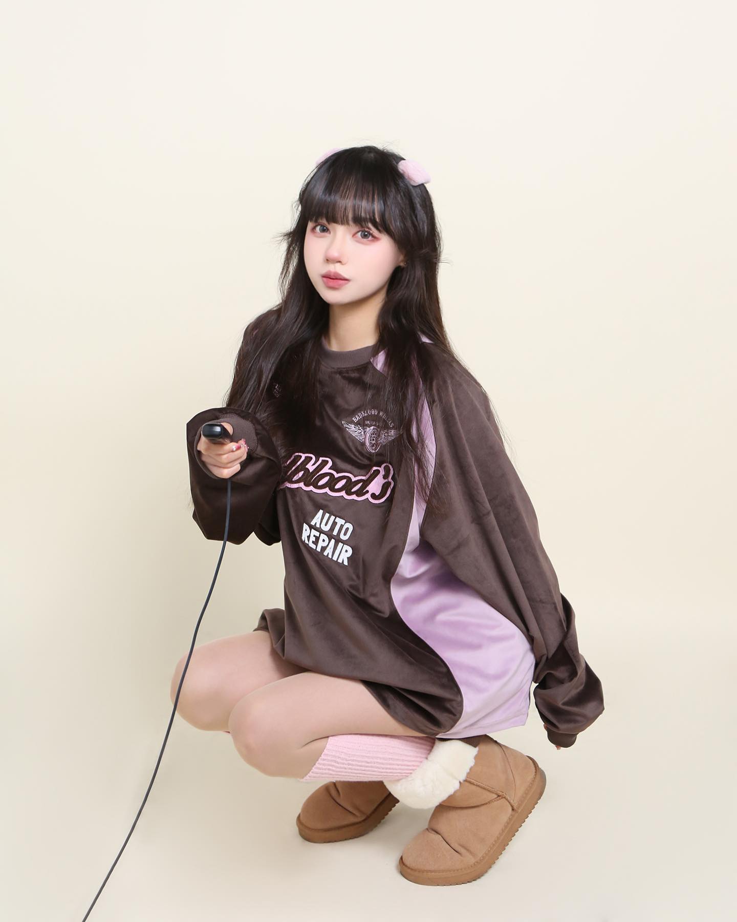 odt.mode odtmode.suwon 
오랜만에 셀프 스튜디오에서 📸💗

예쁜 사진 감사드립니당 🙏🏻💕
-
💗hairpin: vvv_official 
.
.
.
#오디티모드 #셀프사진관 #수원셀프사진관 #행궁동셀프사진관 #오디티모드수원 #행궁동셀프사진관 #행궁동사진관