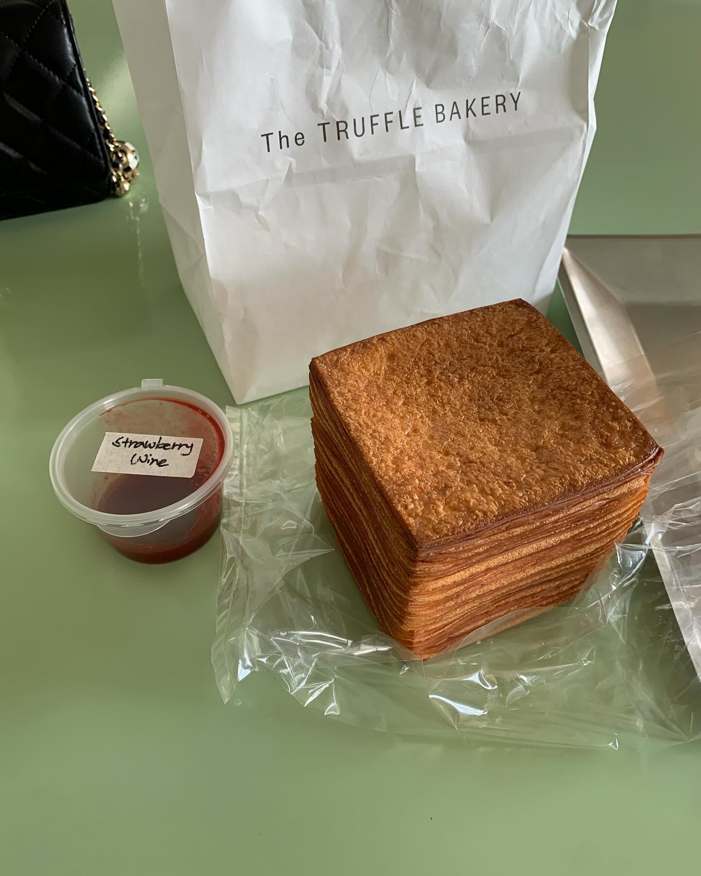 한남동데이트~🪩🫧
신상베이커리 마지막 애플망고까지!🥭💛