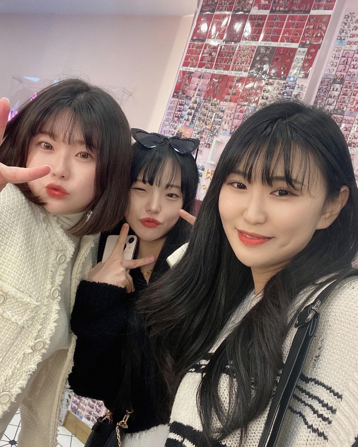 학연지연혈연 말고 상연지연수연

H͙͛a͙͛p͙͛p͙͛y͙͛ D͙͛a͙͛y͙͛!

#쓸연 #아우디 #인생네컷 #🎂