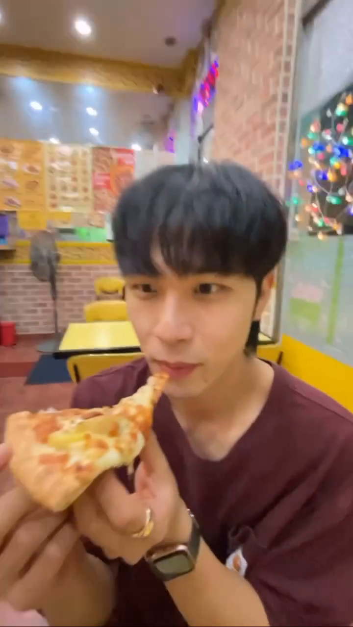 요즘에 포테이토피자 맛있게 먹는 법입니다