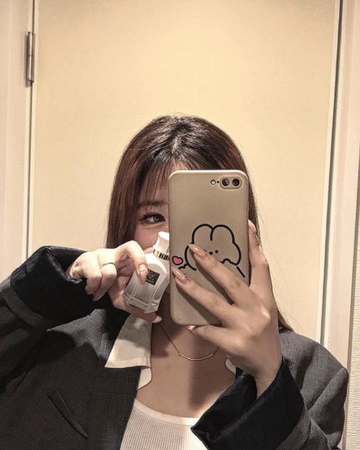 @only_ri_ on Instagram: "#광고 셀마르 오드퍼퓸 몽 리스 제품 구매시 셀마르X그레이프랩 콜라보레이션 페이퍼 백이 제공됩니다.(:페이퍼백 디자인은 그레이프랩 소속 발달장애 아티스트 배경욱