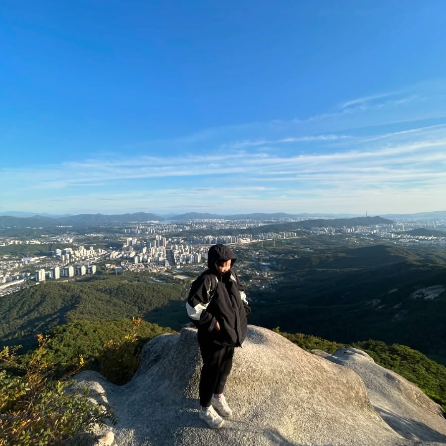 인스타 삭제하고
요즘 취미로 다니는 등산⛰️

북한산 빼고 사는 동네 주변 산에는 다 가본 듯😋