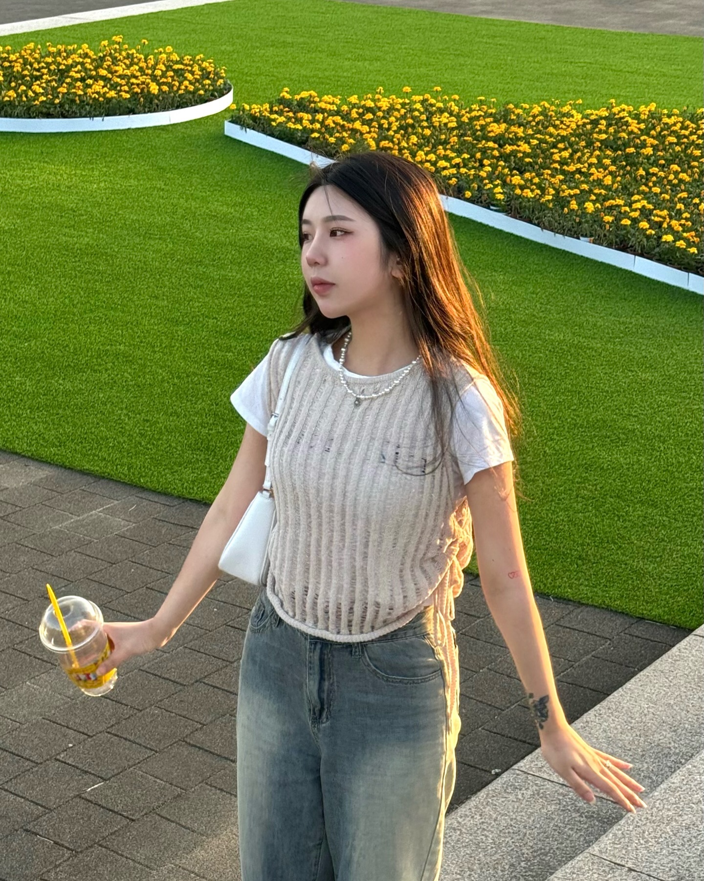 한강나들이🌱
.
.
#뚝섬한강공원 #뚝섬유원지 #dailylook #셀피 #좋아요반사 #인스타일상