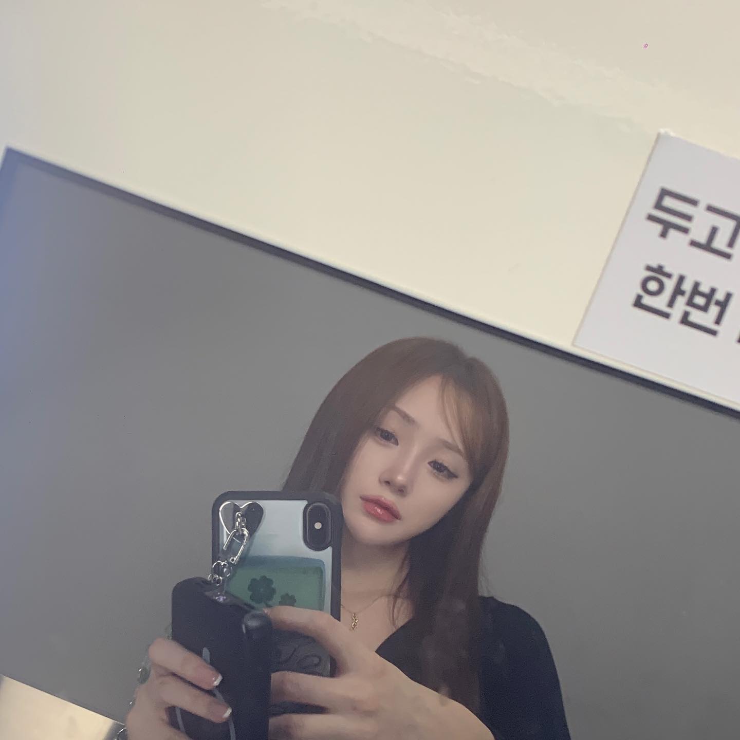 -
.
.
.
🎧 𝘈𝘮𝘯𝘦𝘴𝘪𝘢 - 𝘞𝘖𝘖𝘋𝘡