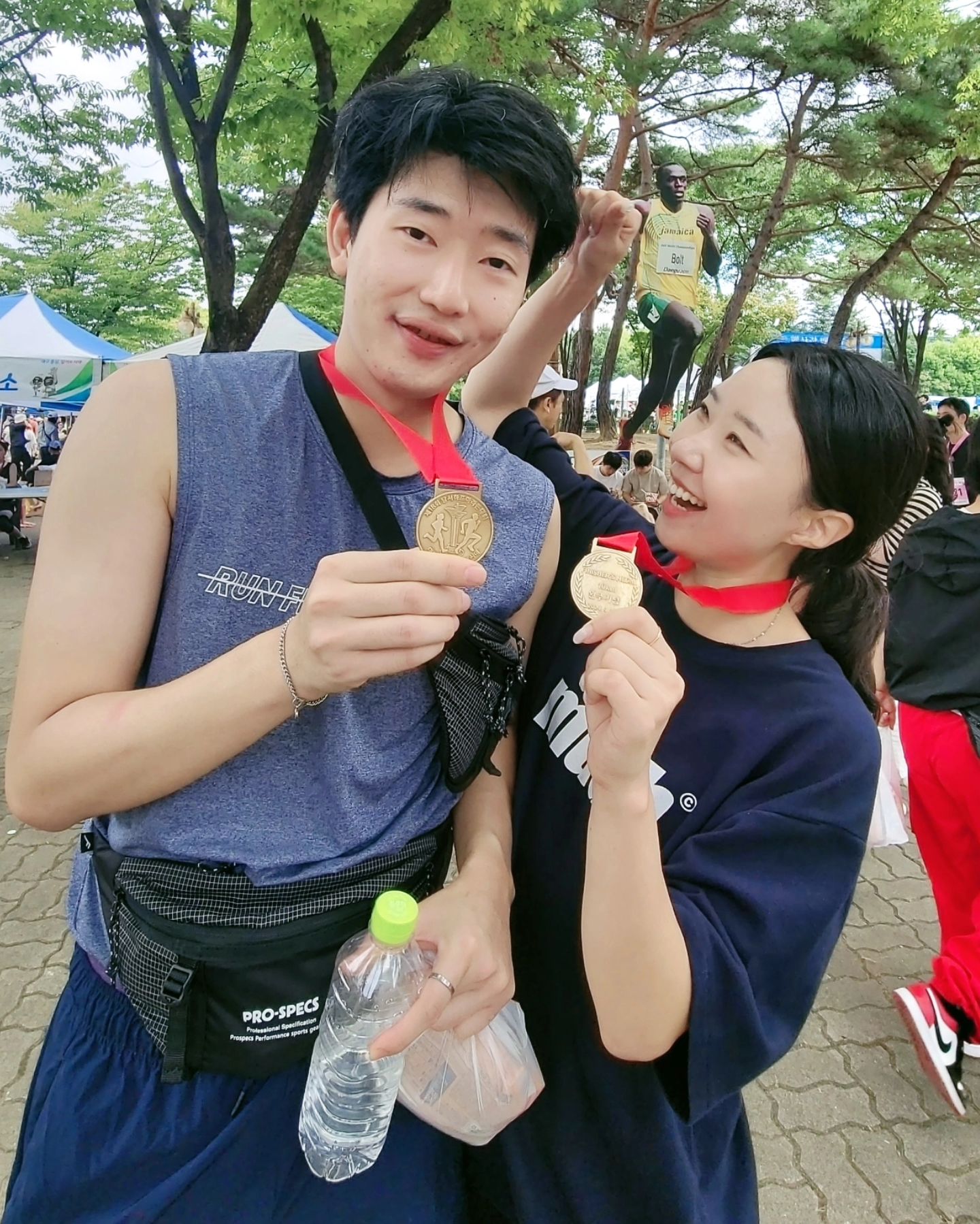 🍀새로운 도전🍀
우리도 완주 성공!!!!
다들 진짜 열심히 뛰고 중간중간 서로 응원도 하고!
운동에 재미를 느끼고 집와서 앓아뉴움😵‍💫

히히 내 짐 다 들고 뛰어줘서 고마엉😋❤️