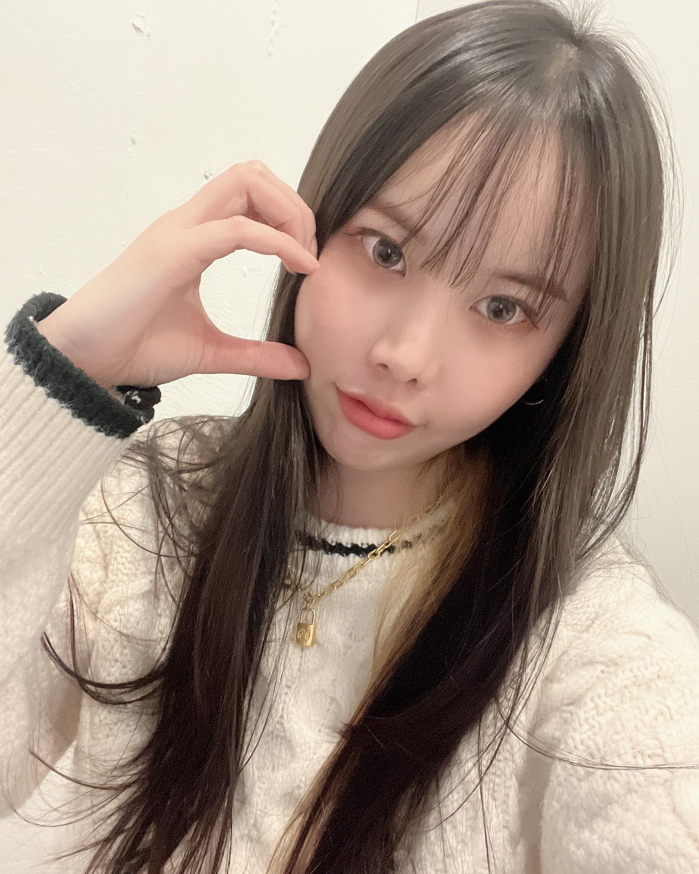 새해 복 많이 받으세요! 문득 곧 나린이가 초딩이라니,,,,🥹

 #나지리맘 #다둥이맘
