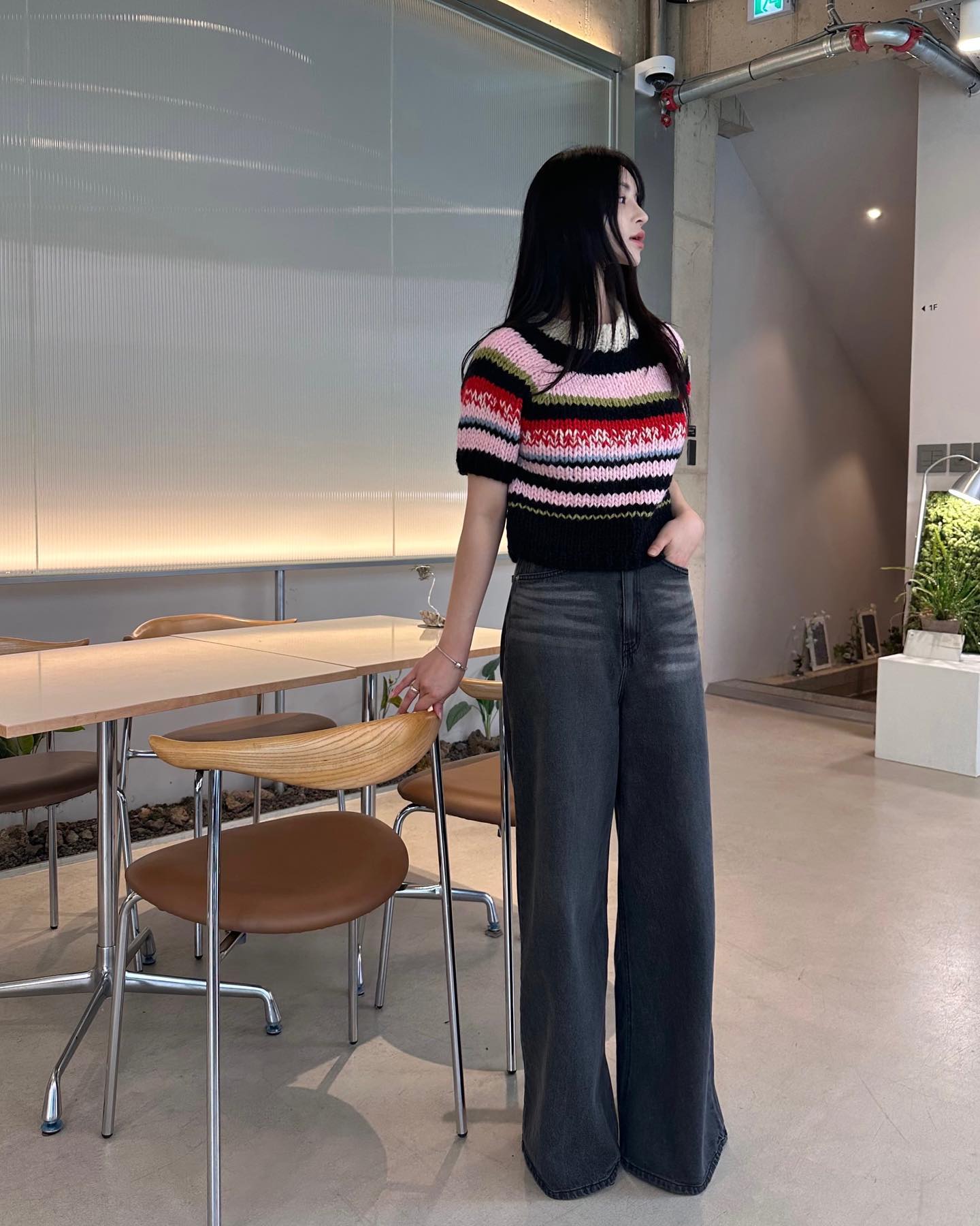포인트 주기 딱 좋은 
Handmade knit 🪡🧶