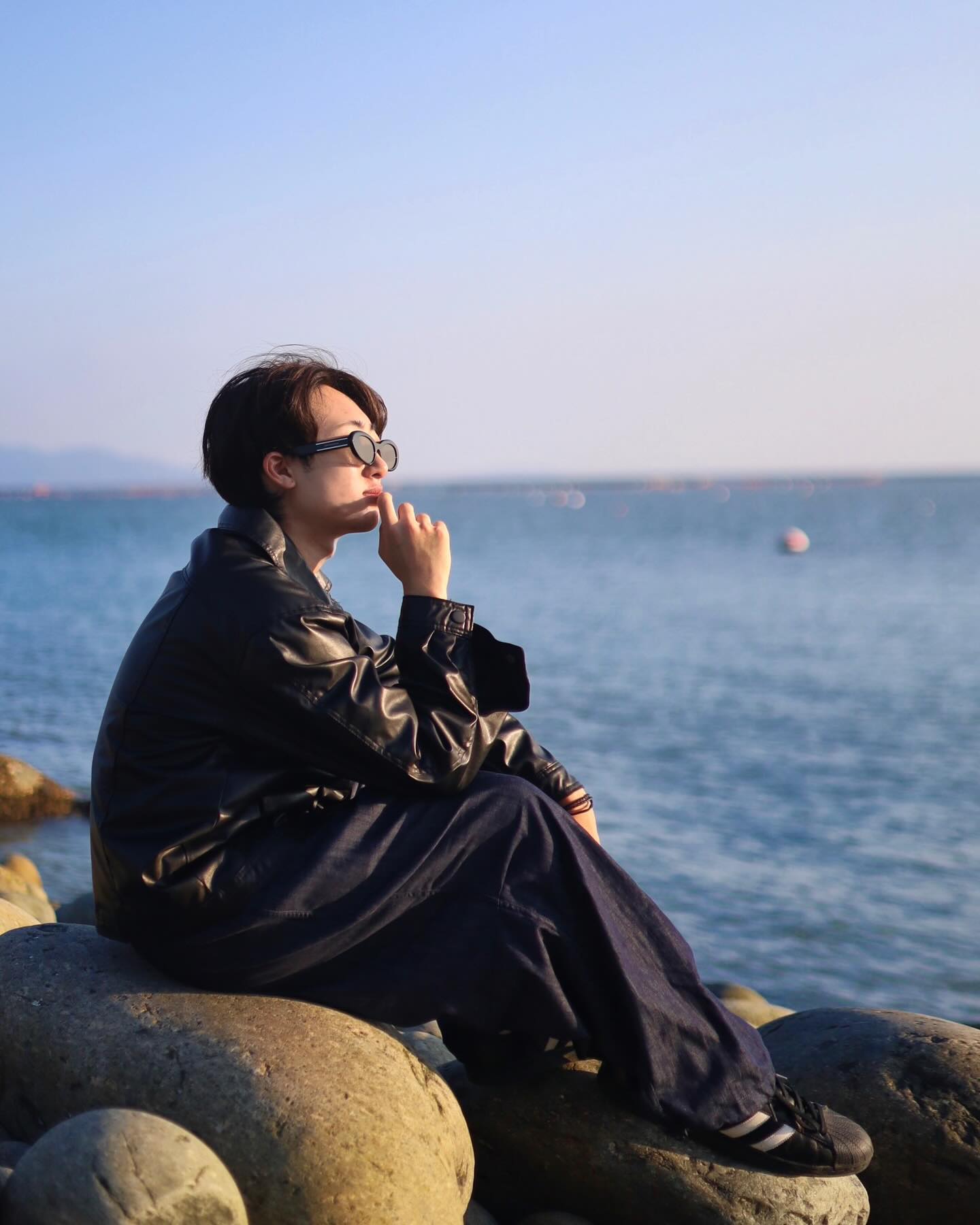 ❄️❄️겨울바다🌊🌊
daywalker_eyewear 와 함께✨
.
.
#협찬 #데이워커 #데이워커선글 라스 #선글라스 #안경 #블루라이트차단안경 # 스트릿패션 #데일리룩 #오오티디 #무신사 #W
컨셉 #EQL daywalkercrew #패션계정맞팔