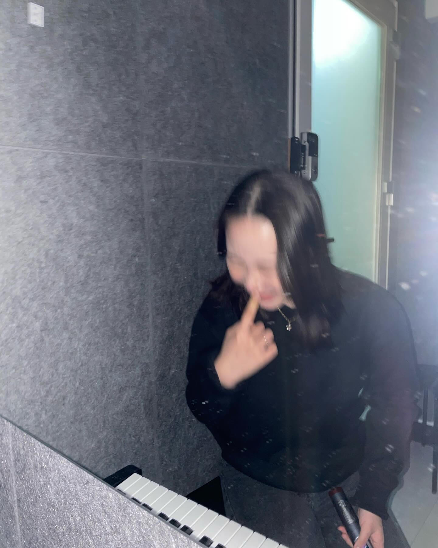 코 파는거 아님.
.
.
.
.
.
.
.
#07 #07년생 #18 #고딩 #고등학생 #학생 #여학생 #여고딩