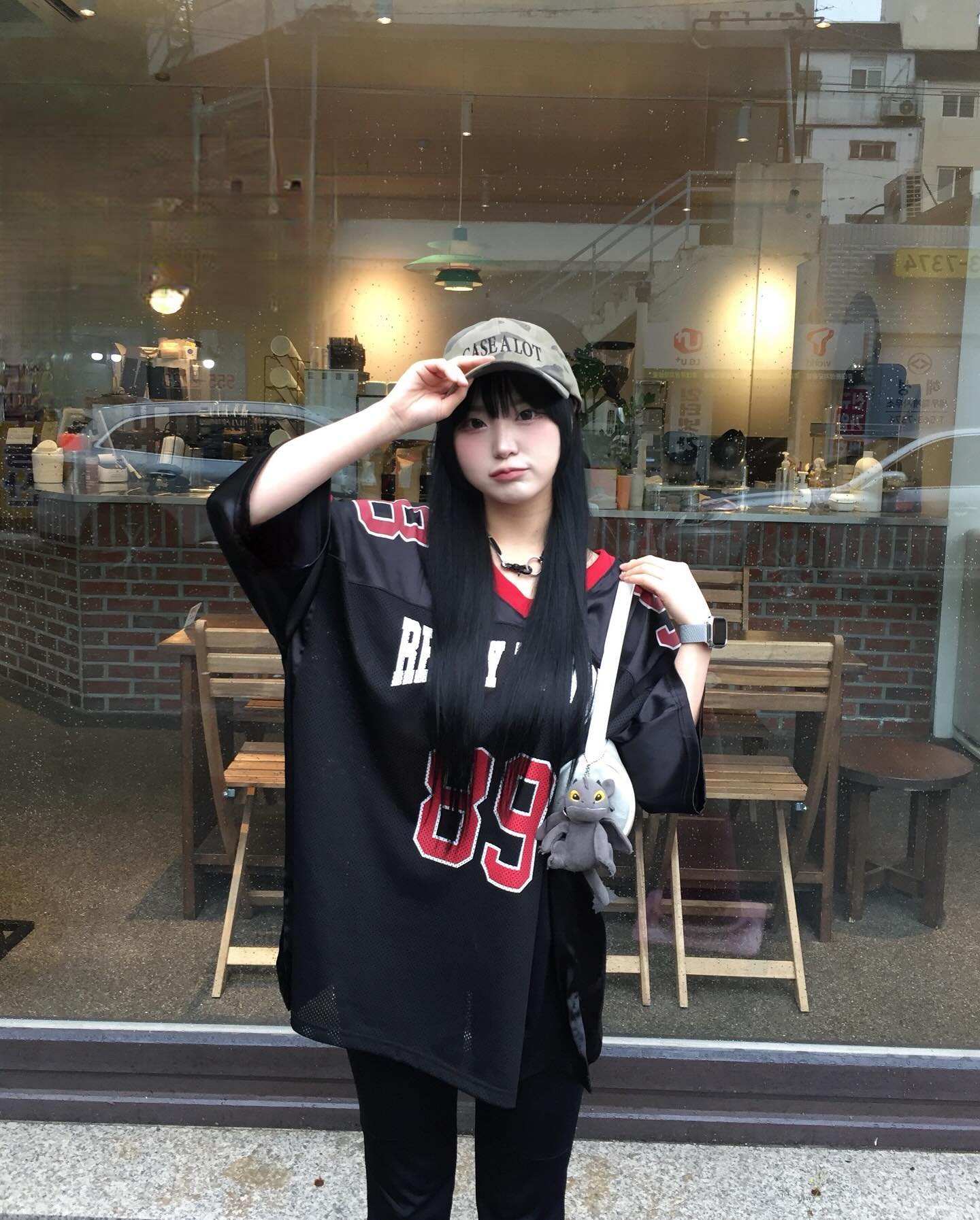 #협찬
카모와 헬창 느낌 오버핏 티샤츠😎
좀 쎈언니 같죠우? 저 상여자.에욥. 🫡
다리 낫고 운동하면서도 입오야쥐.. 👀

overlife_official 은요✨🍀🍥
데일리 오버핏 맛집☆
현제 신규가입시 15만원 쿠폰지급
매달 21만원 쇼핑지원쿠폰 지급
매주 신상 업데이트

#운동티 #운동티추천 #일상복 #오버라이프 #오버라이프티셔츠 #헬창 #헬창티 #운동하는여자 #티셔츠추천 #반팔티