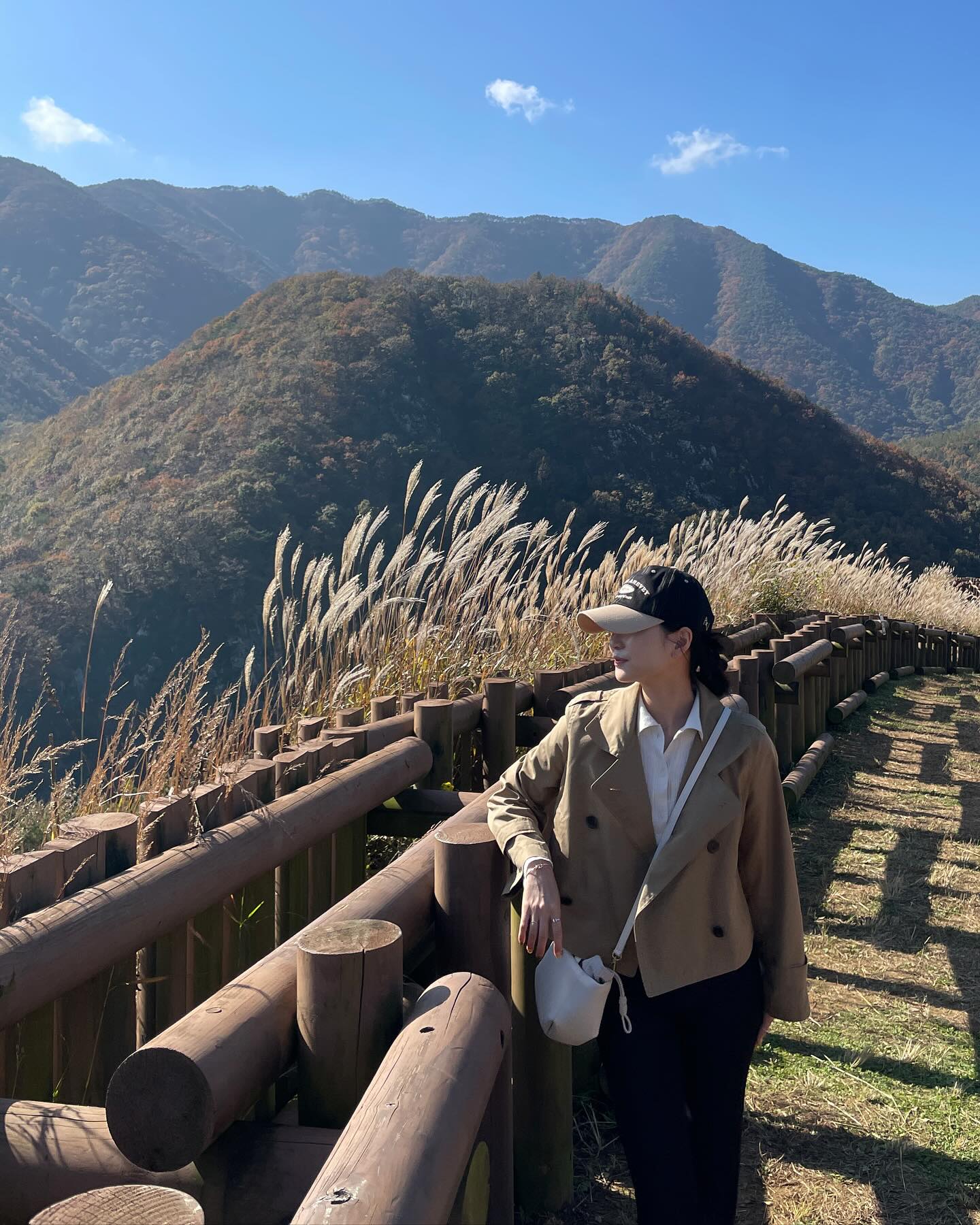 가을에 쓰기 좋은 멋스러운 배색 볼캡 
르 아르베이 le_arevey 
베이지&블랙 조합의 아카이브 볼캡 디자인
챙도 깊고 모자가 깊어 소두핏 만들어주는 꿀템💟
-
#르아르베이 #learevey #르아르베이볼캡 #볼캡코디 

#fashion #dailylook #ootd #fff #패션 #패션인플루언서 #네이버인플루언서 #데일리룩 #데일리코디 #패션코디 #맞팔 #패션계정맞팔