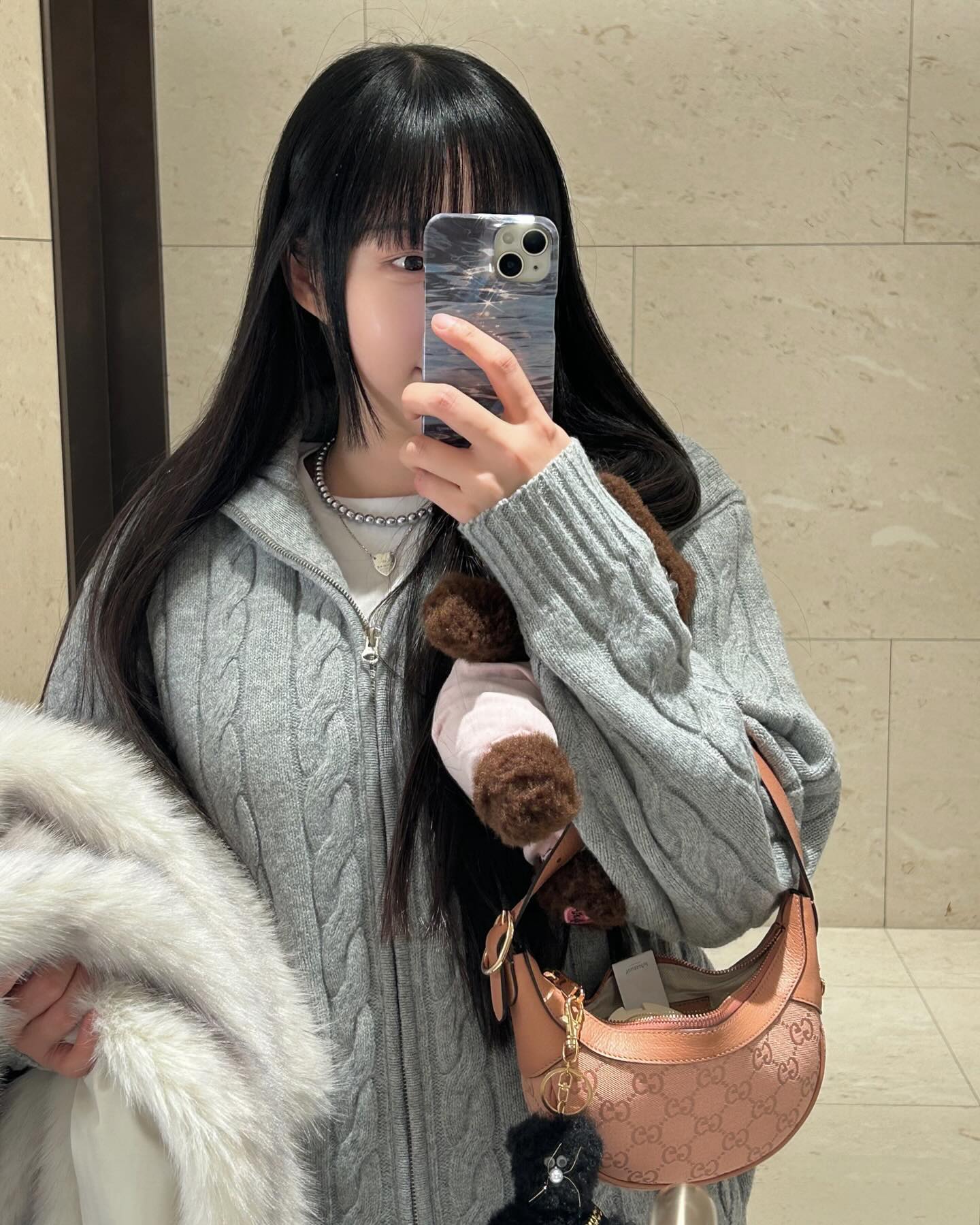 푸 욱 쉬고 🩶