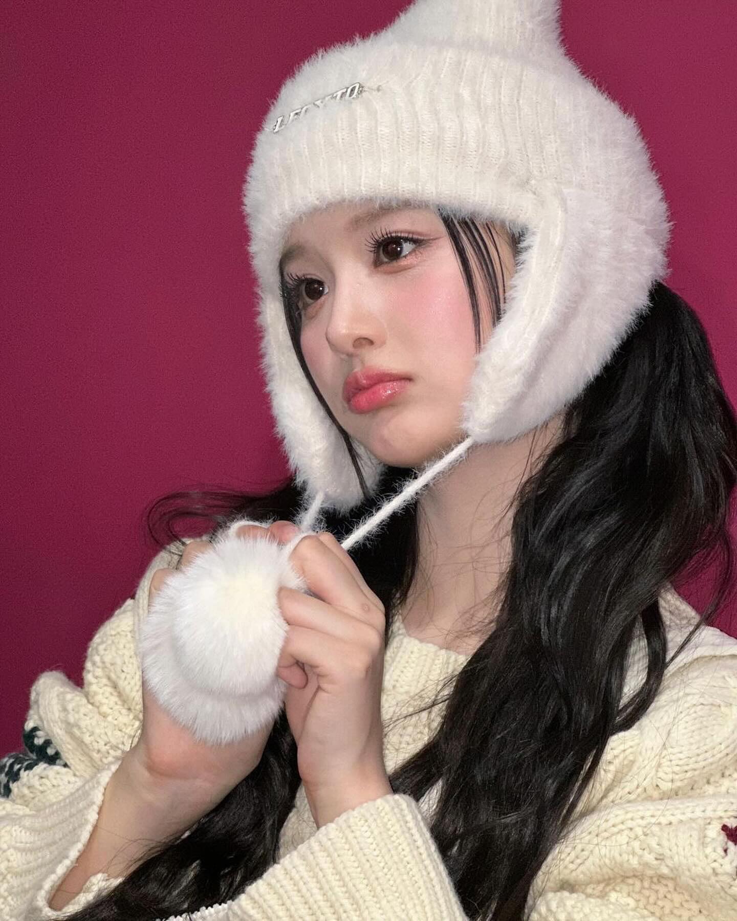 이번주 설윤중심💗 너무너무 예뽀 초롱초롱✨

✨ nmixx_official 
💄 daindaini 
💇🏻‍♀️ jangyuunjung 
🎨 kitts_hairmakeup 

예약은 프로필링크 오픈카톡으로 문의주세요🤍
#다인쌤메이크업 #다인쌤 #키츠다인
#키츠 #키츠헤어메이크업 #kitts