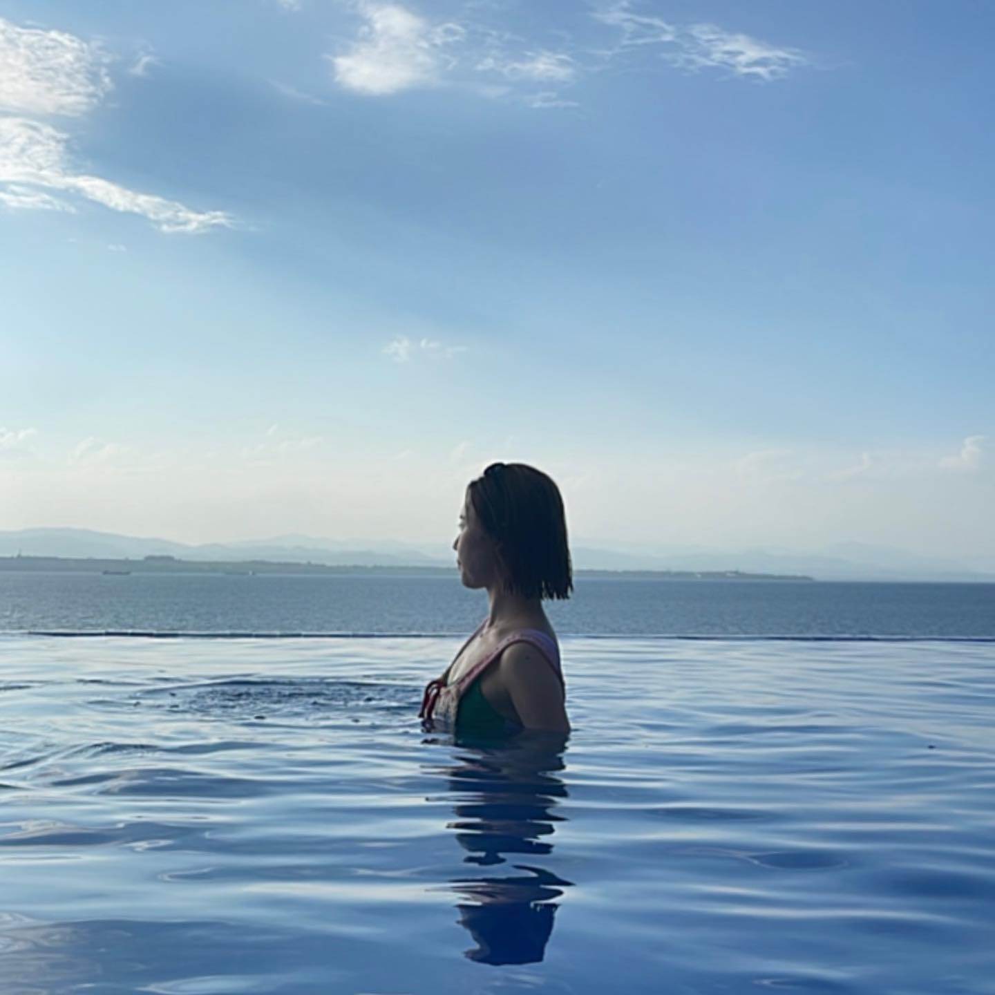 🪼⚓️인피니티풀 물맛이 evian
Feat. 헤-ㅇ ㅓ,헤-ㅇㅓ
  ㅁ  ㅁ

#dusitanihotel
#dusitanicebu #dusitanimactan 
#Siry_in_Cebu #cebu#trip#오수완#오운완#헬스#수영#swim