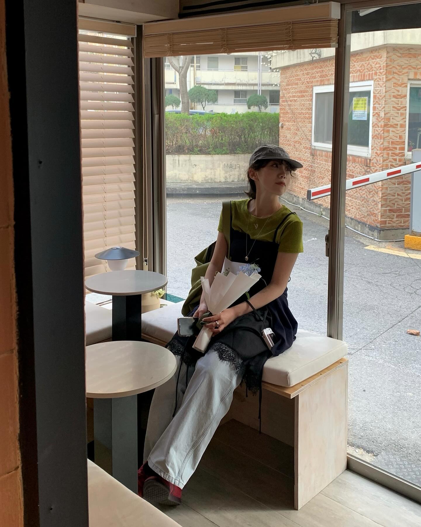 벚꽃도 안뇽 이제 장미랑 능소화만 기다려🥀