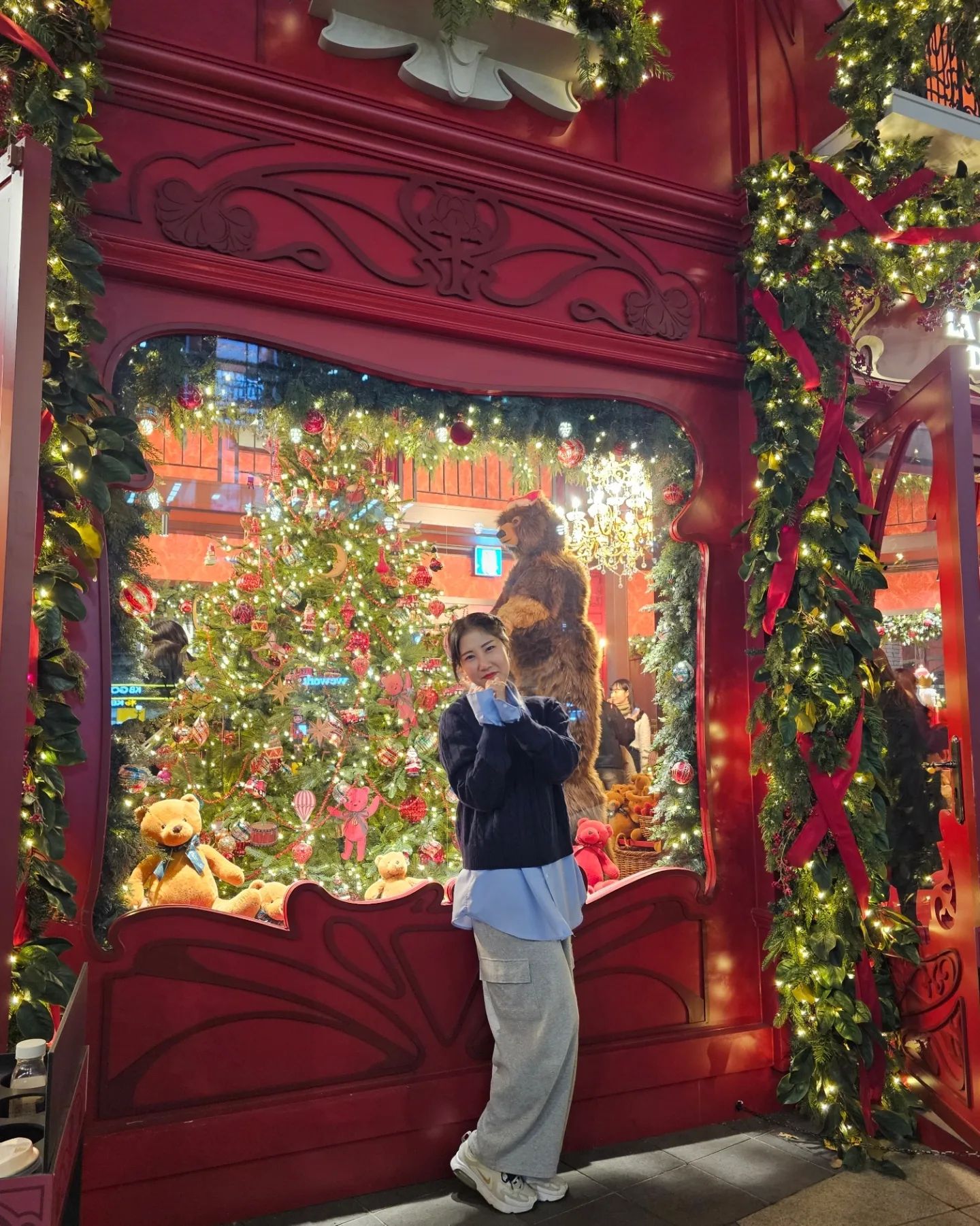 올해도 솔로지만
크리스마스는 쪼아!

#메리크리스마스 #크리스마스 #christmas #merrychristmas 🎄 #해리의꿈의상점 🧸♥️
.
.
.
#맞팔 #선팔 #일상 #소통 #팔로우 #좋아요 #데일리 #daily #투데이 #today #피드 #일상스타그램 #친스타그램 #데일리그램 #데일리스타그램
#셀피 #selfie #셀카 #selca #셀스타그램 #얼스타그램 #selfies #selstagram #f4follow #전신샷