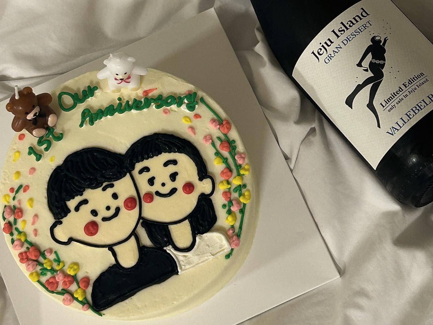 happy 1st anniversary ෆ