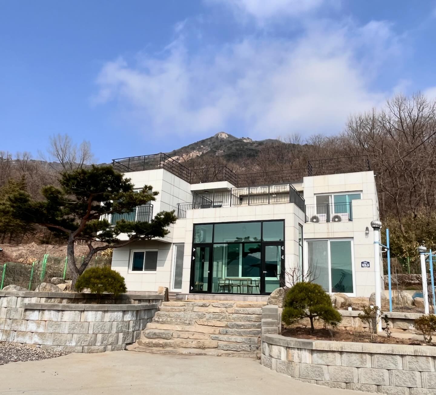 차 한잔 하시러 오실라우
