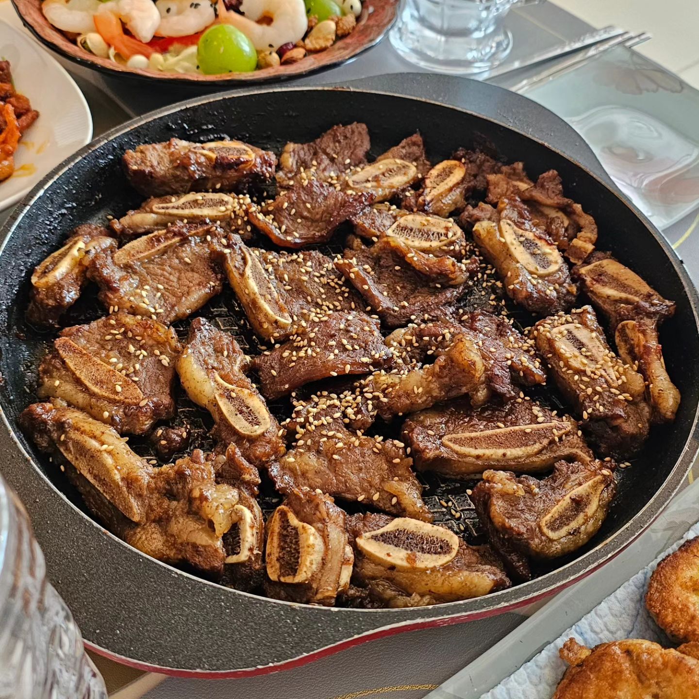 연휴의 마지막 끼니~^^

행복하고 소중한 시간~^^♡

시간을 나누는게 진짜 찐행복

칼칼한게 땡겨 ㅋ