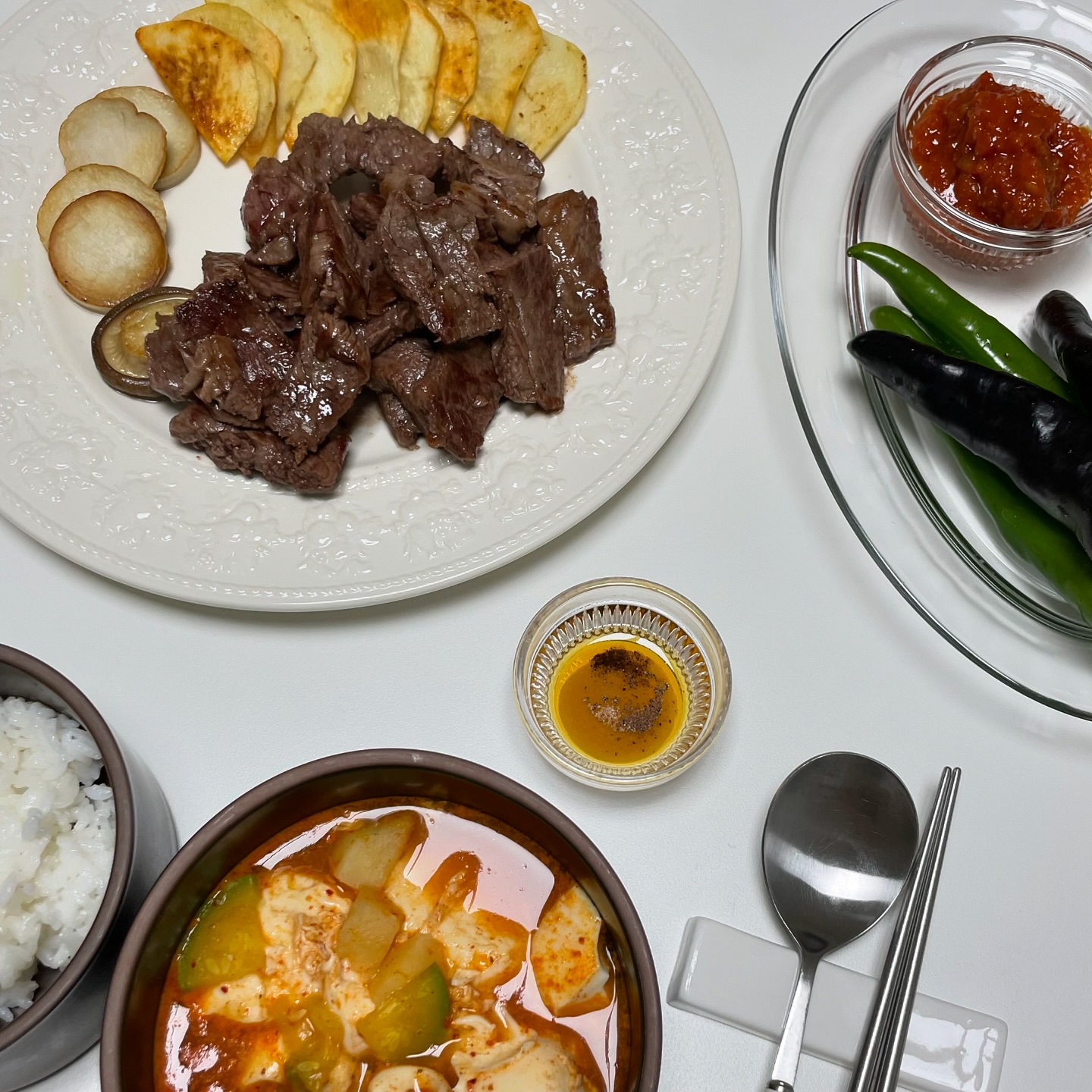 어제저녁💛
#소고기
#순두부찌개