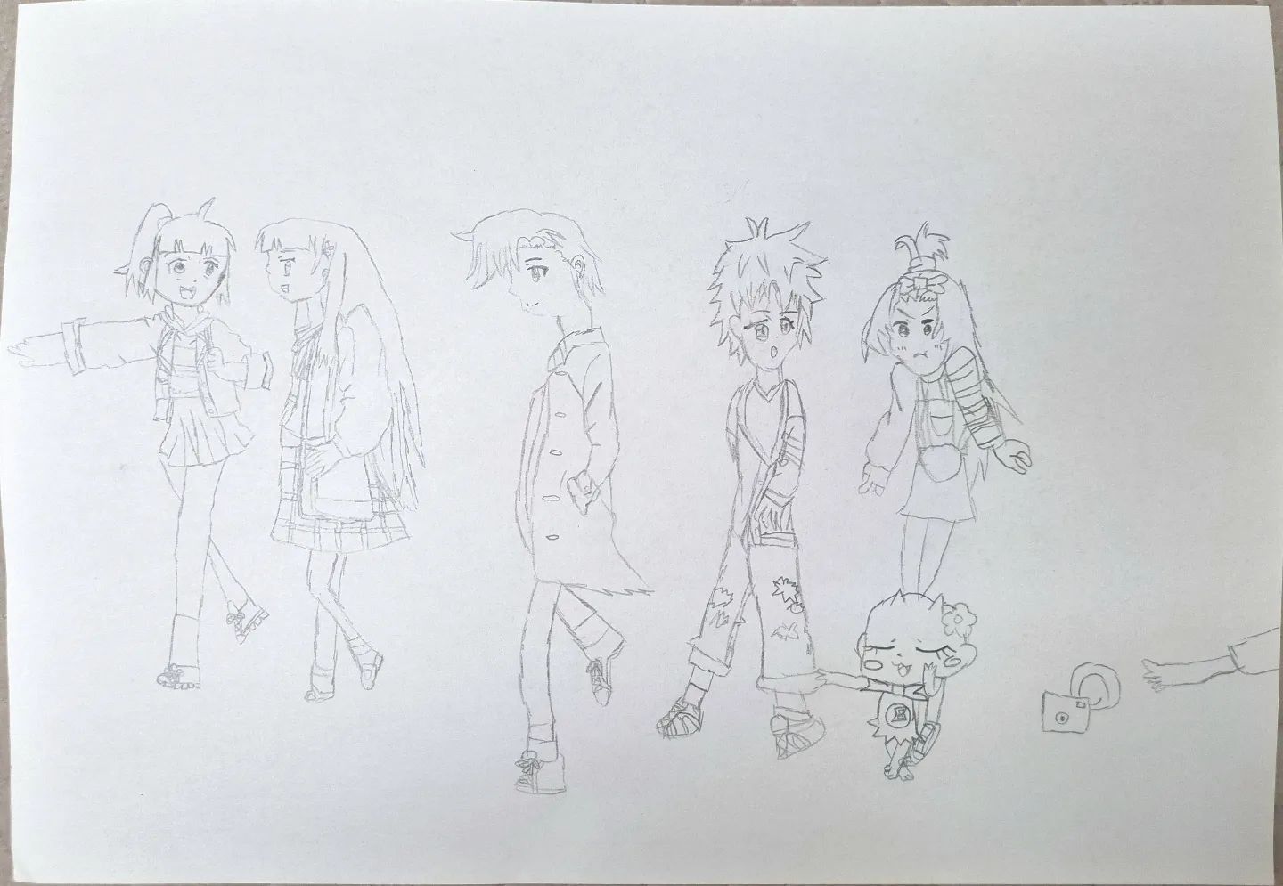 신비아파트 보고 그린 그림 🎨
내 딸이지만 그림을 좀 잘 그리는 듯

연필로만 그려서 좀 흐린 게 아쉽지만
그래도 대단해 👍

#7세그림 #신비아파트 #7세미술