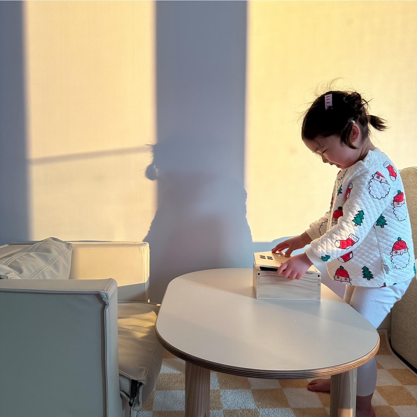 해지는 시간, 아기와 집👧🏻🏠

#아기있는집 #아기있는집거실 #거실인테리어