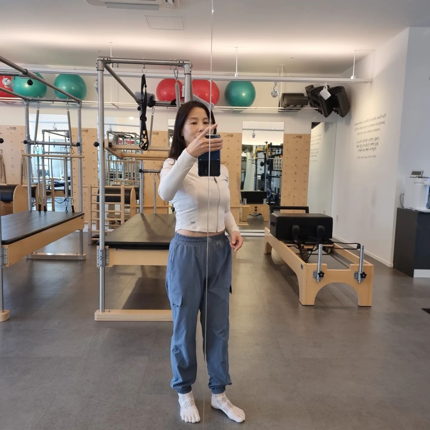 이번주는 시험만 있네
🎂 생일 주간이지만~~
주말까지 하면 한단계는 마무리
담주는 서울에서 구슬시험~~
마무리 잘하고 화이팅^^