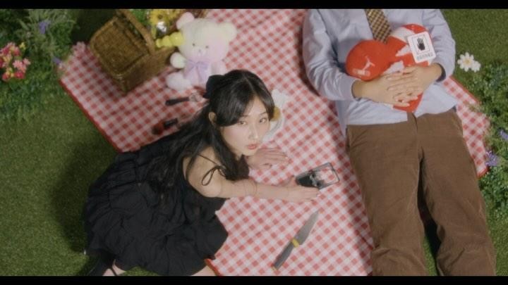 🔫🩷
[ yemin 'Love is so' OFFICAL MV Released ]

yemin x thunder_woorr 

작년 여름부터 시작한 Love is so 뮤직비디오가 드디어 세상에 나오게 되었습니다 ~.~

펀딩부터 기다려주신분들 너무 감사드리고 

풀버전은 유튜브에서 확인해 보실 수 있습니다 

[Credit]
CAST
Chou Jae Heon

DIRECTOR
Kim Woo Hyeon

ASSISTANT DIRECTOR
Kang Hye Eun

DIRECTING TEAM
Kim A Rim
Yun Da Ye
Lee Hyun Min

PRODUCER
Bae Hyun Yei

CO-PRODUCER
Choi Hye Nyeong

CO-PRODUCER TEAM
Na Seo Eun
Gong Ji Yoon

ROAD MANAGAER
Kim Do Yeon

D.I
Sim Ye Ji

CAMERA DIRECTOR
Lee Hyo Mi

CAMERA TEAM
Kim Hyeon Jung
Park Dae Won
Lee Ji Won
Lee Han Hui

LIGHTING DIRECTOR
Joo Hee Jin

LIGHTING TEAM
Kim Dae Young
Cho Hyo Seo
Oh Ga Ram
Kim Su Hyeon

ART DIRECTOR
Been Ye Inn

ART TEAM
Jeon Mi Ju
Park Si Hyun
Lee Yoon Jin
Kim Min Ju

#yemin #Loveisso #Lsbirthday #mv
