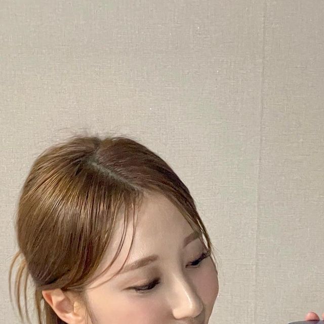 하니쥬 ෆ on Instagram: "#협찬 인님들 제가 요즘 모공에 엄청 집착하고 있는데요~🫢 모공 라인으로 정말 유명한 메디큐브 원데이 모공크림을 사용해봤답니다 사실 작년 여름에도 메디큐브 원