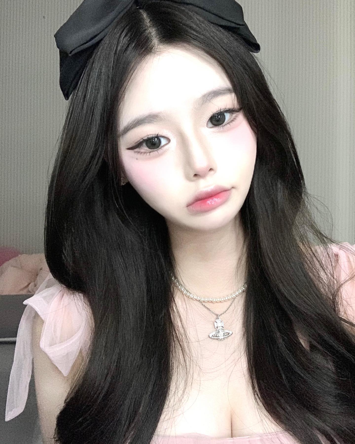 반년전…