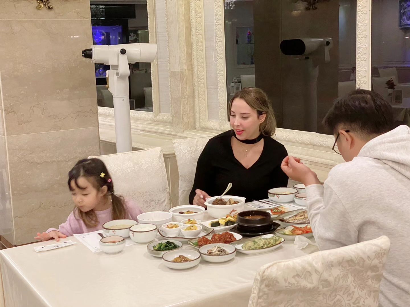 Lovely pictures from our #wellness #trip 😍 

#wellnesskorea #healwegokorea #korealife #koreatravel
#가족 #happy #한국 #tourist #travelblogger #wanderlust#건강한  #일상 #withgod #surrender #innerpeace #식단 #외국인모델 #모델 #model#kpopdancecover #follow #제주도여행 #제주도 #jeju #제주 #제주여행 #korealife

https://youtube.com/HealwegoKorea?si=28LPPRqJt6Jjt_k9