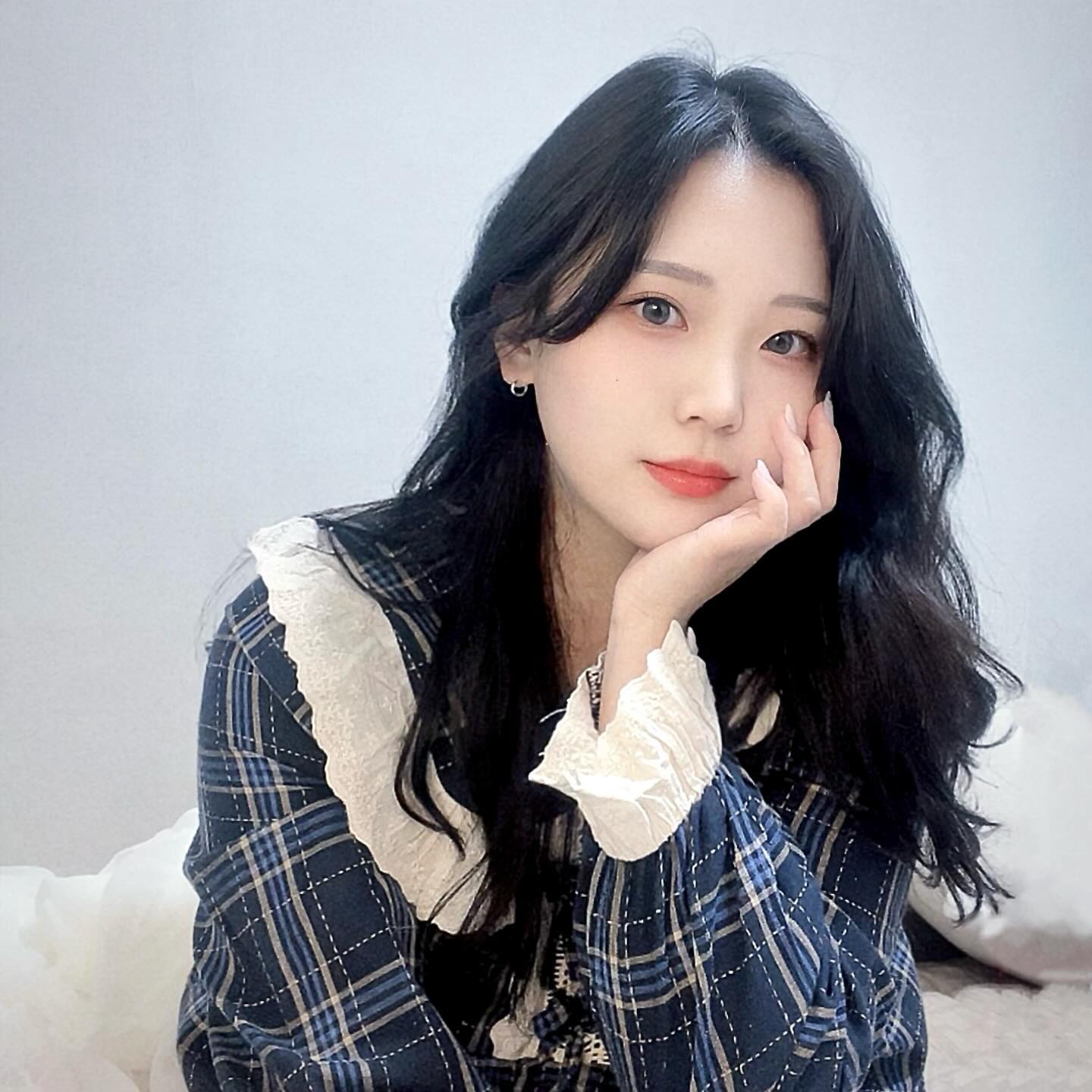 헷🤭네일바꿈💅🏻
.
.
.
.
.
.
.
.
#대구 #데일리 #데일리코디 #셔츠코디 #일상 #일상소통 #셀피 #셀스타그램 #소통 #소통환영 #인프제 #인스타 #인친 #인친환영 #좋반 #instadaily #dailylook #daily #instagram #instadaily #follow #selfie #selstagram #beauty #nailart #nailartist #협찬문의 #협찬환영