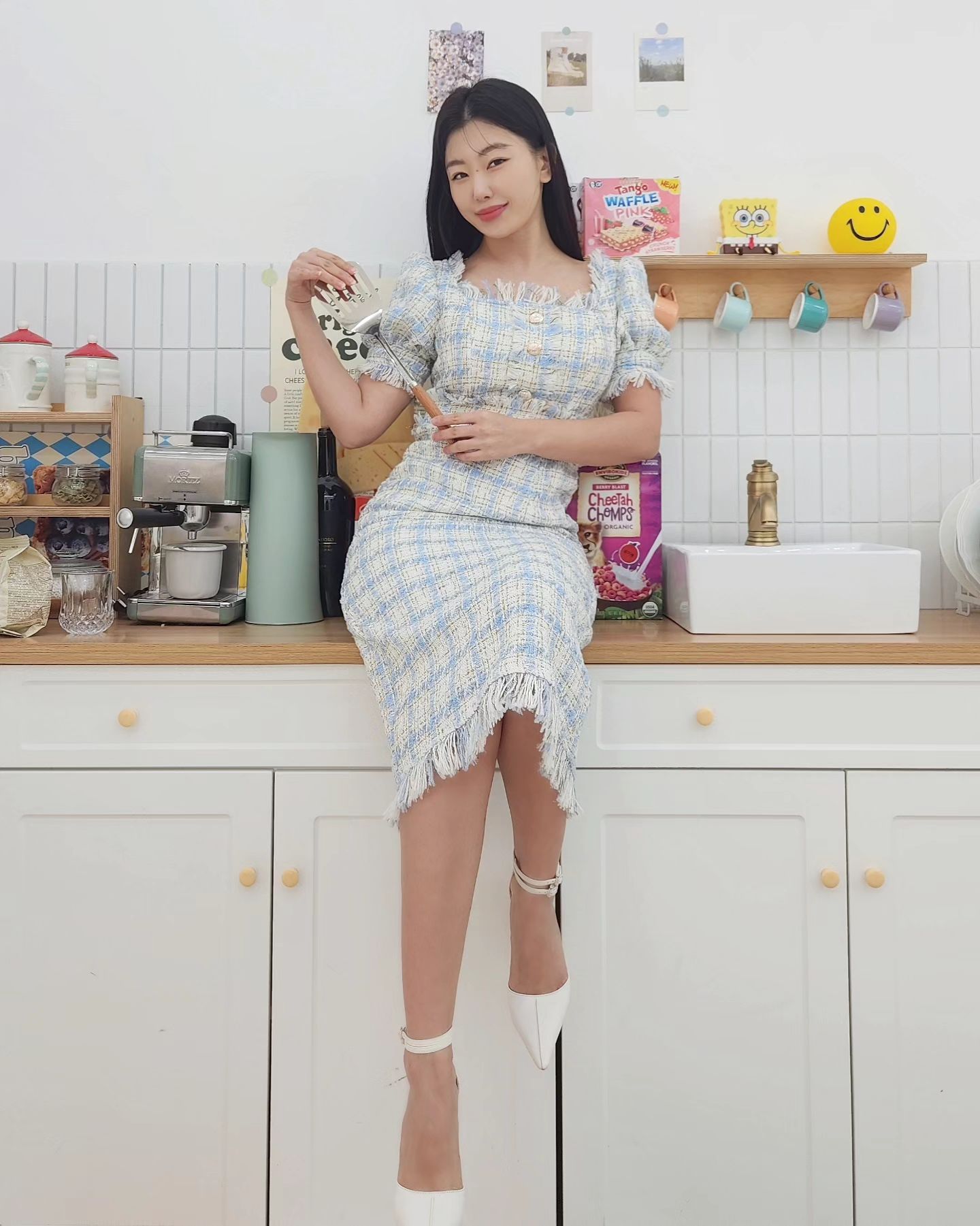 #SHEIN #SHEINkorea 👚👗🧥🛍
sheinkorea_

쉬인 쇼핑으로 힙하게 코디해 보기

예쁜옷 가득한 SHEIN의 코디들//
어쩜 이리 옷들이 다 이쁜거냐구!!

트위드 하늘색+화이트 조합 원피스는
맞춘듯이 나 몸에 딱 마즘😃

여성스러운 블랙 자켓에 샤 스커트 코디해봄💫
극강의 샤랄라함 아니겠냐공..ෆ

플라워패턴 팬츠에 트위드 오버핏 자켓 코디는
옐킈의 최애코디💗🤍봄되면 얼릉 입어줘야디~

요롷게 이쁜옷 이쁜코디 원한다면?
▫️쉬인앱 다운받고 할인코드 넣으면 15% 추가 할인▫️
✨전용 쿠폰 코드 : yellki ✨

2만원 이상 구매시 15% 추.가.할.인 놓치지 마세요//
⠀
⠀
#SHEINKstyle  #saveinstyle #kfashion #청바지코디 #모델샷 #패션모델 #쉬인 #패션코디 #kgirls