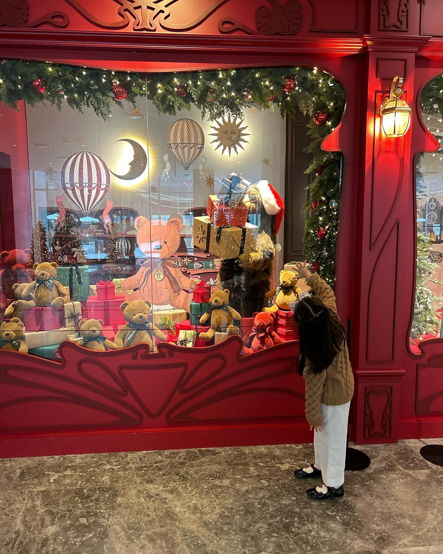 아직 트리가 있네🎄 열심히 다녔다 🙌🏻

#방학끝#내일개학