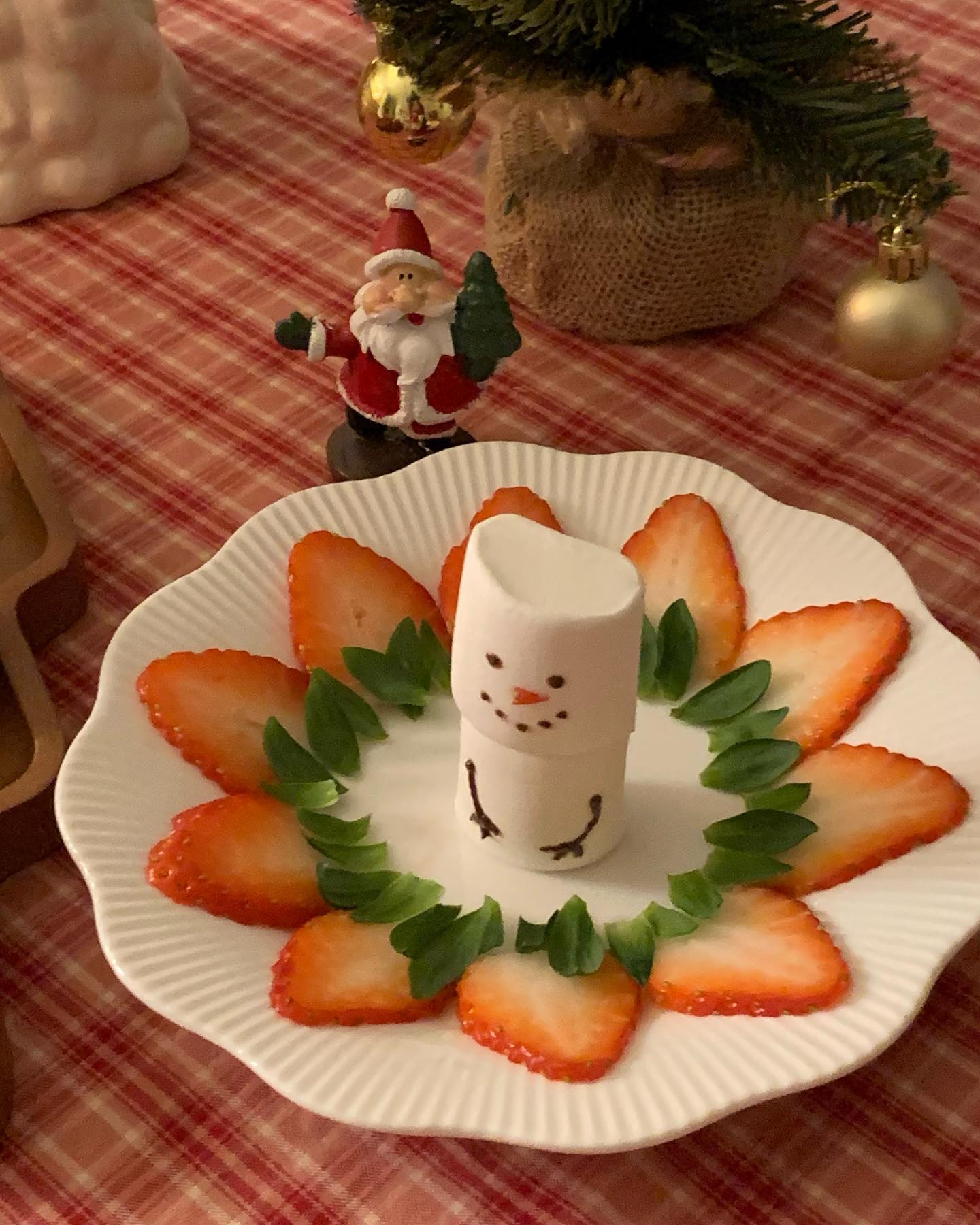 ᶜᵘᵗᵉ ᶜʰʳⁱˢᵗᵐᵃˢ ♥ 

직접만든 요미 디저트들로 꾸민 홈파티 ☃️🦌🎄🔔
귀여운것들 모음사진 >_<