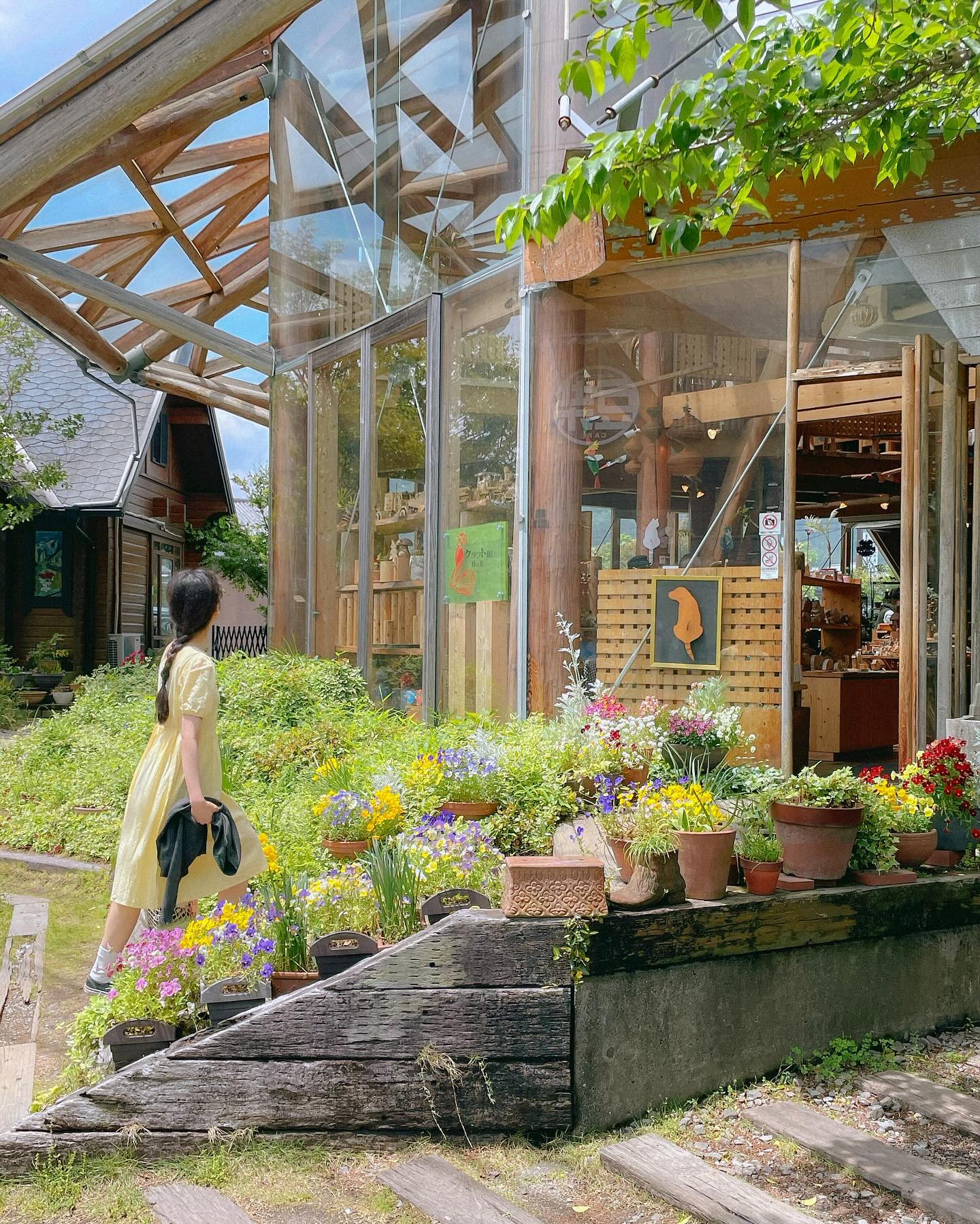 🌼

봄 하니까 다시 가고 싶은 유후인,
호수를 끼고 곳곳 귀여운 소품샵과 들꽃 구경 기록🌱