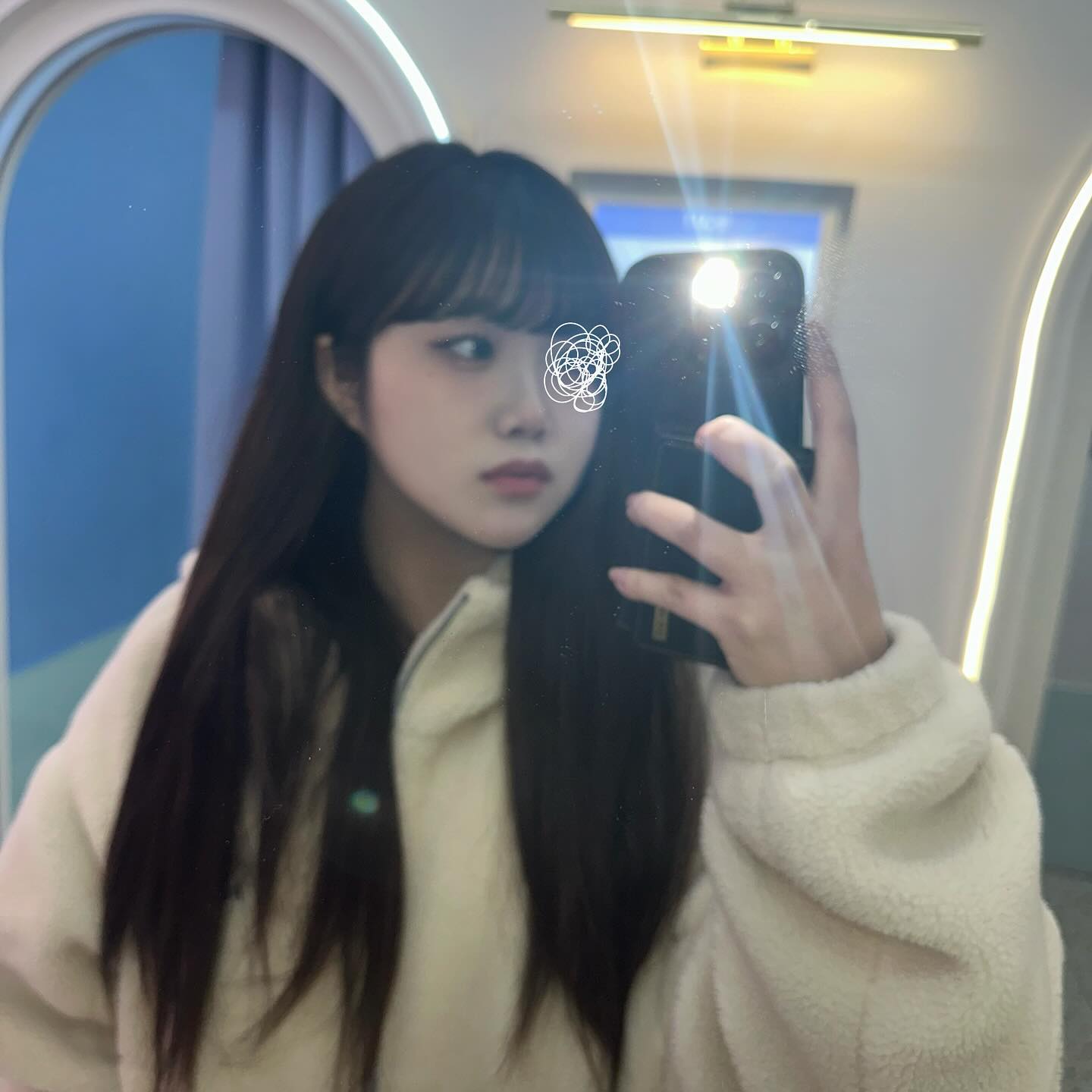 긴 생머리 그녀