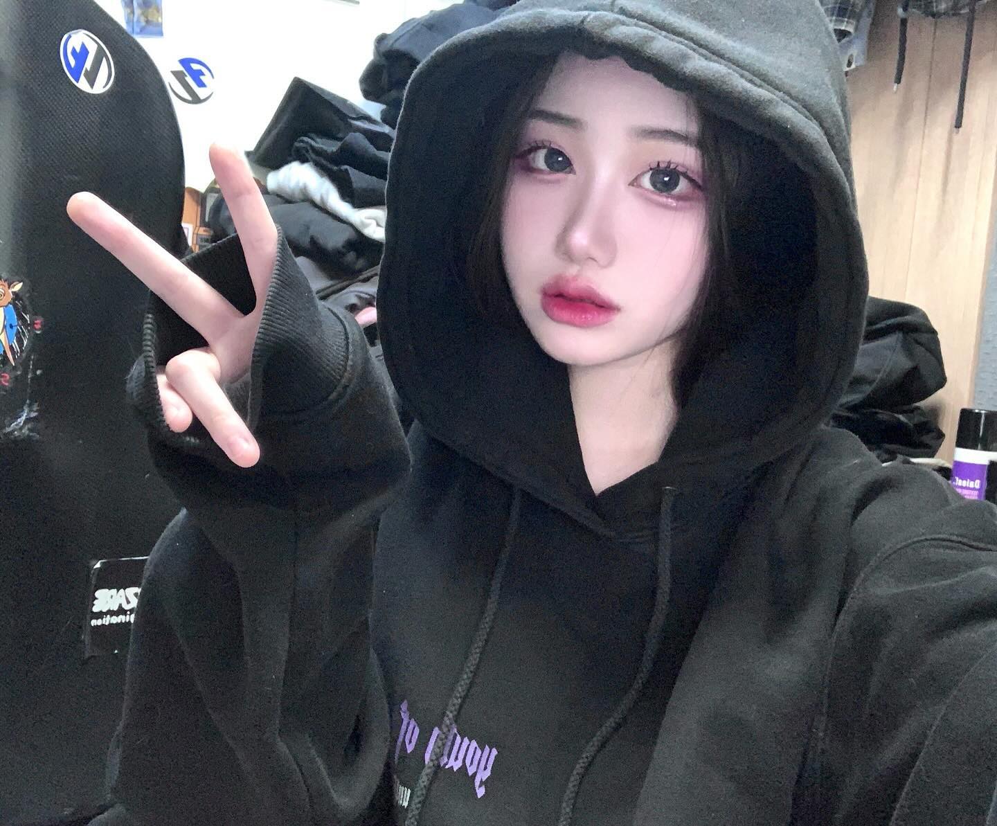 렌즈 이뿌졍 (=♡ ᆺ ♡=)

다비치렌즈 가을맞이 텐션렌즈 34종 2+1 이벤트 중 💫 제가 착용한 제품은 『돌체링 그란데 그레이(13.5)』입니당 ͙ᐟ ͙ᐟ 은은하면서도 존재감 확실한 렌즈라 너므너무입버요,,🩵

davichlens
